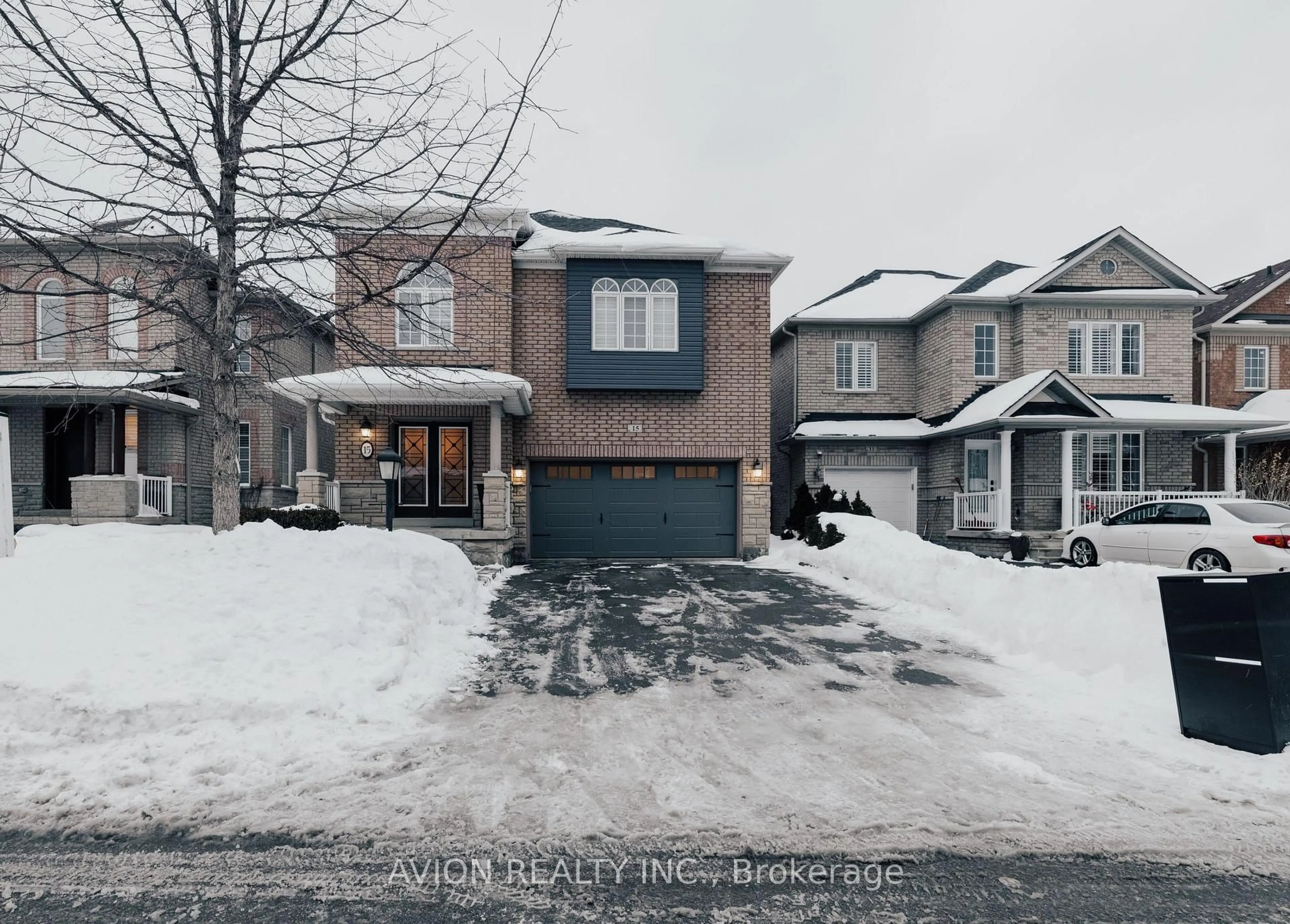 A pic from outside/outdoor area/front of a property/back of a property/a pic from drone, street for 15 Tacc Tr, Vaughan Ontario L4H 2H4