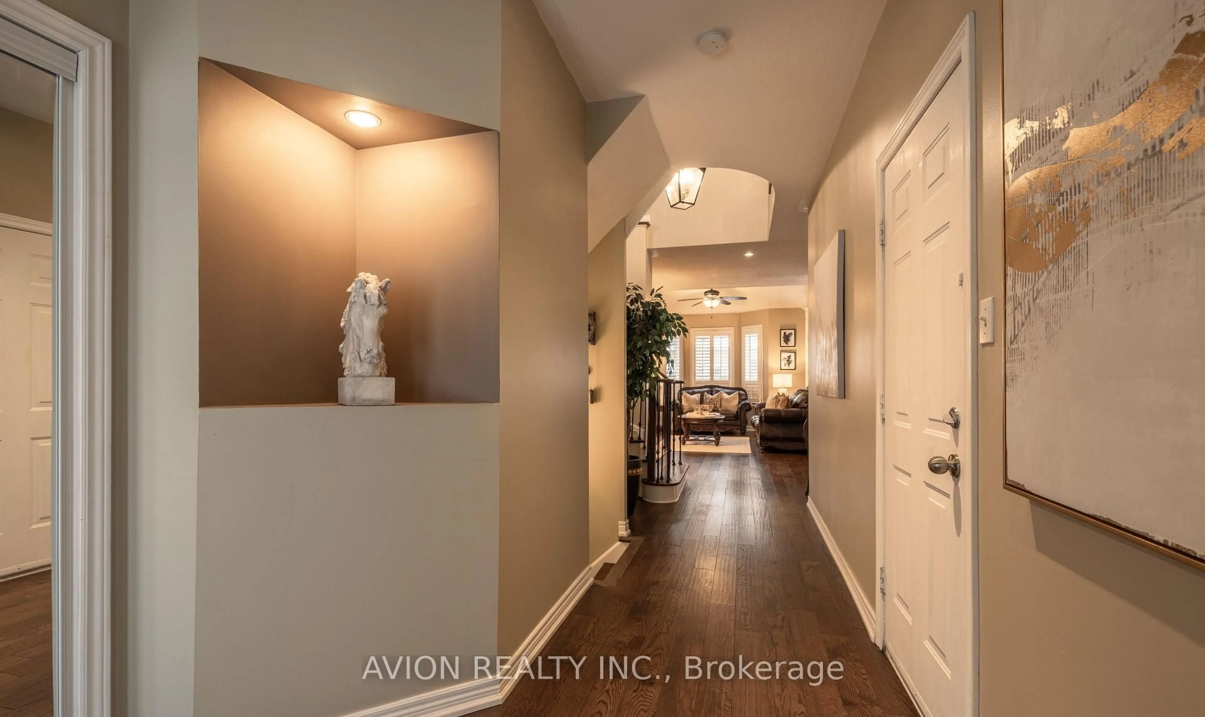 Indoor entryway for 15 Tacc Tr, Vaughan Ontario L4H 2H4