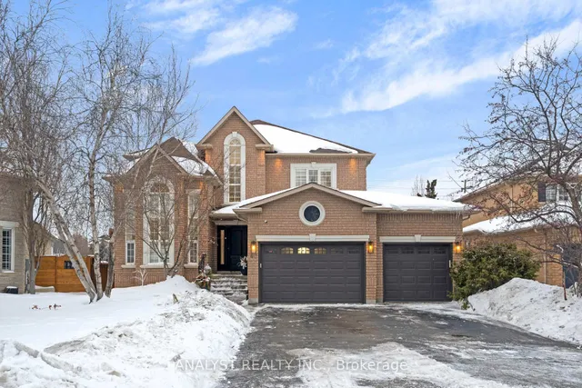43 Carstad Cres, Vaughan
