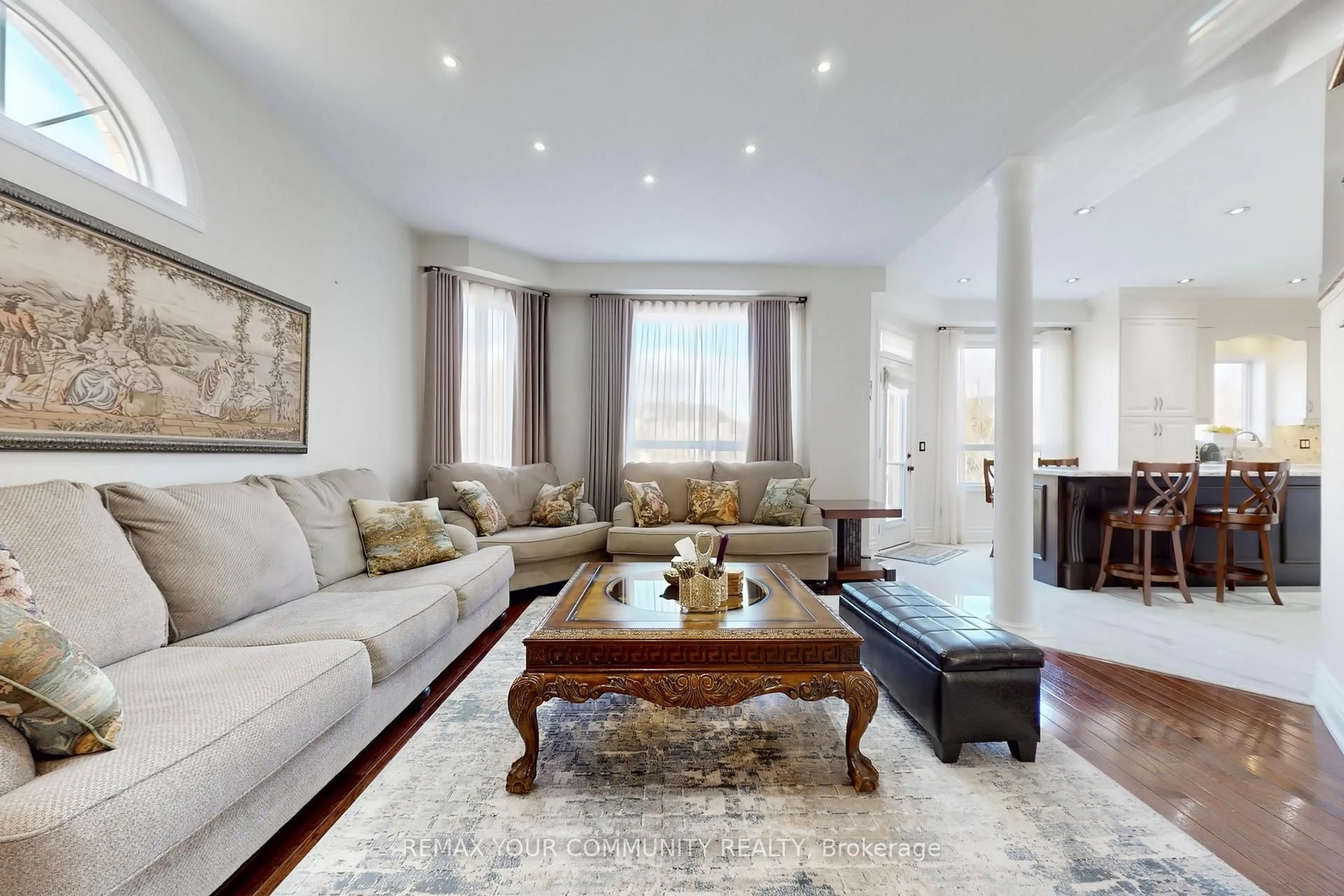 Living room with furniture, unknown for 24 Pegasus Dr, Richmond Hill Ontario L4E 4R3