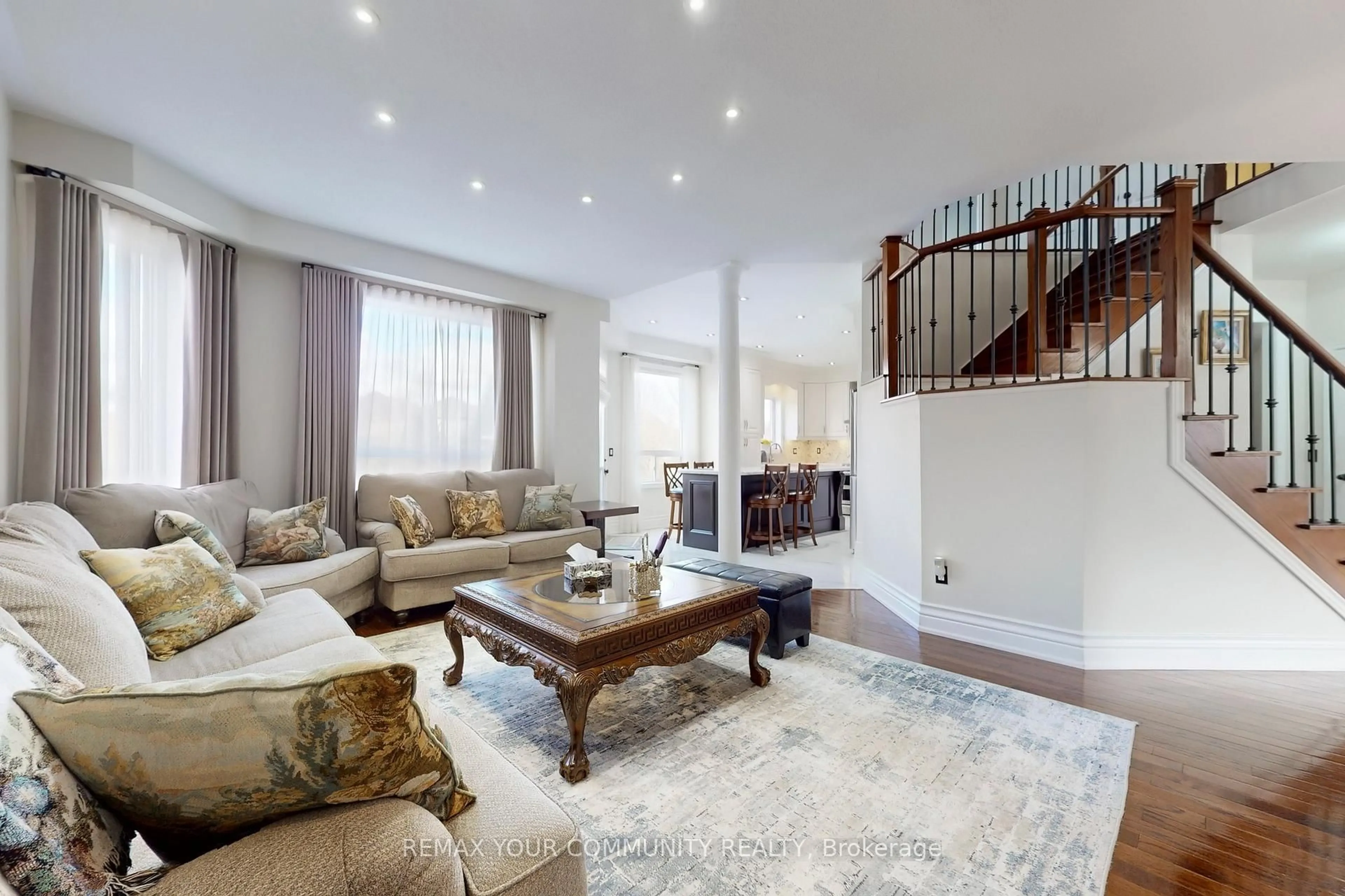 Living room with furniture, unknown for 24 Pegasus Dr, Richmond Hill Ontario L4E 4R3