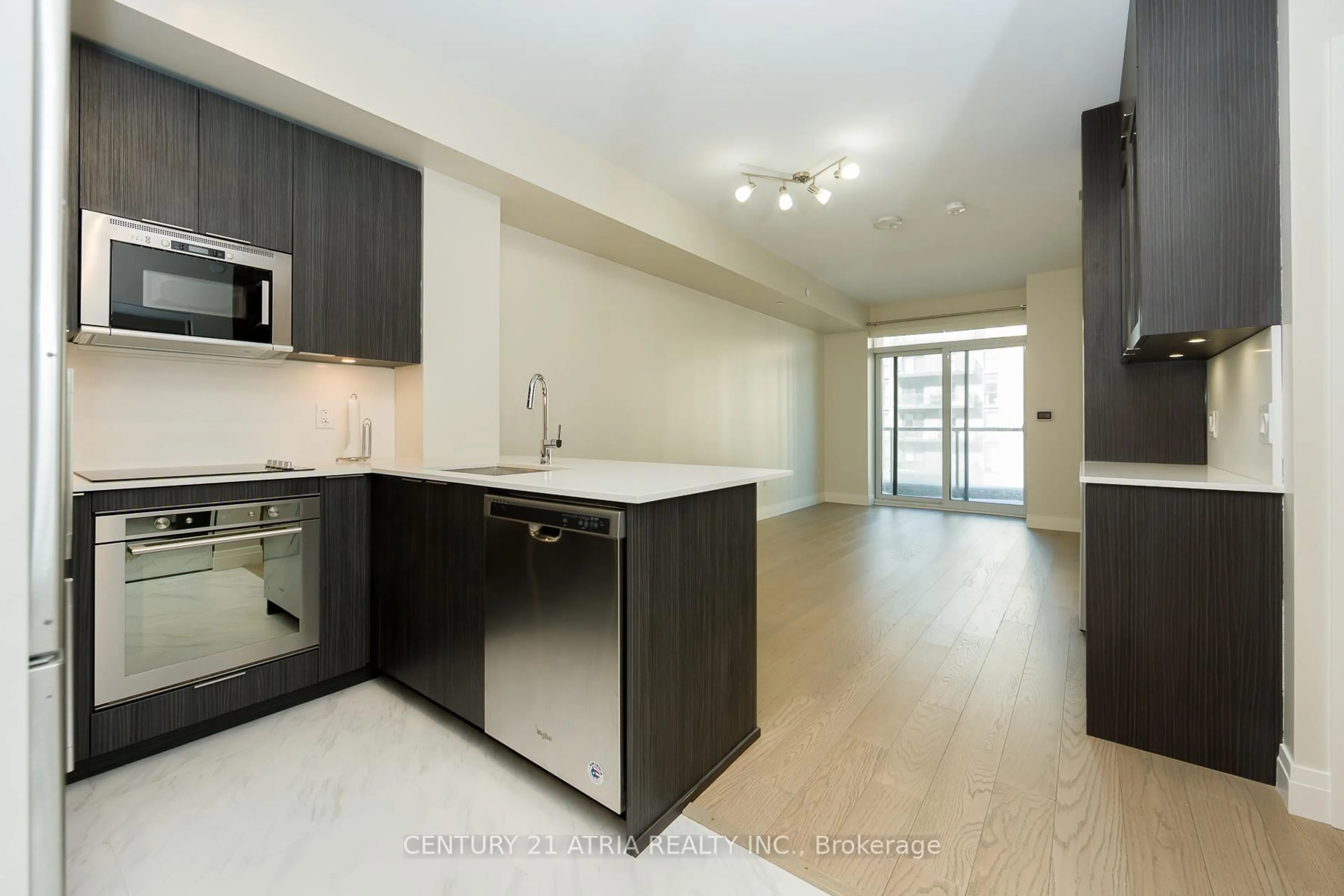 Open concept kitchen, unknown for 99 Eagle Rock Way #532, Vaughan Ontario L6A 5A7