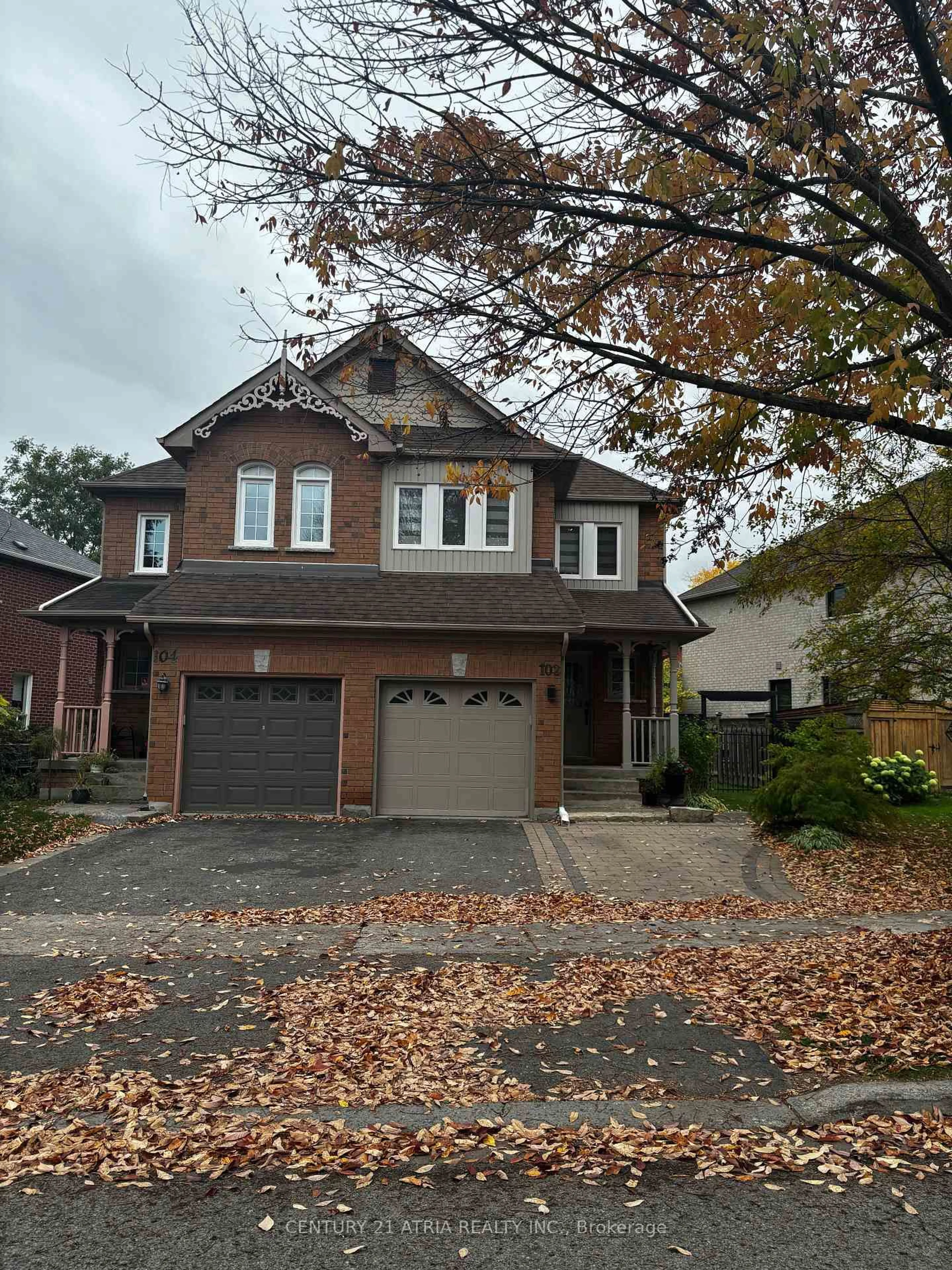 Home with brick exterior material, street for 102 Woodroof Cres, Aurora Ontario L4G 7H3