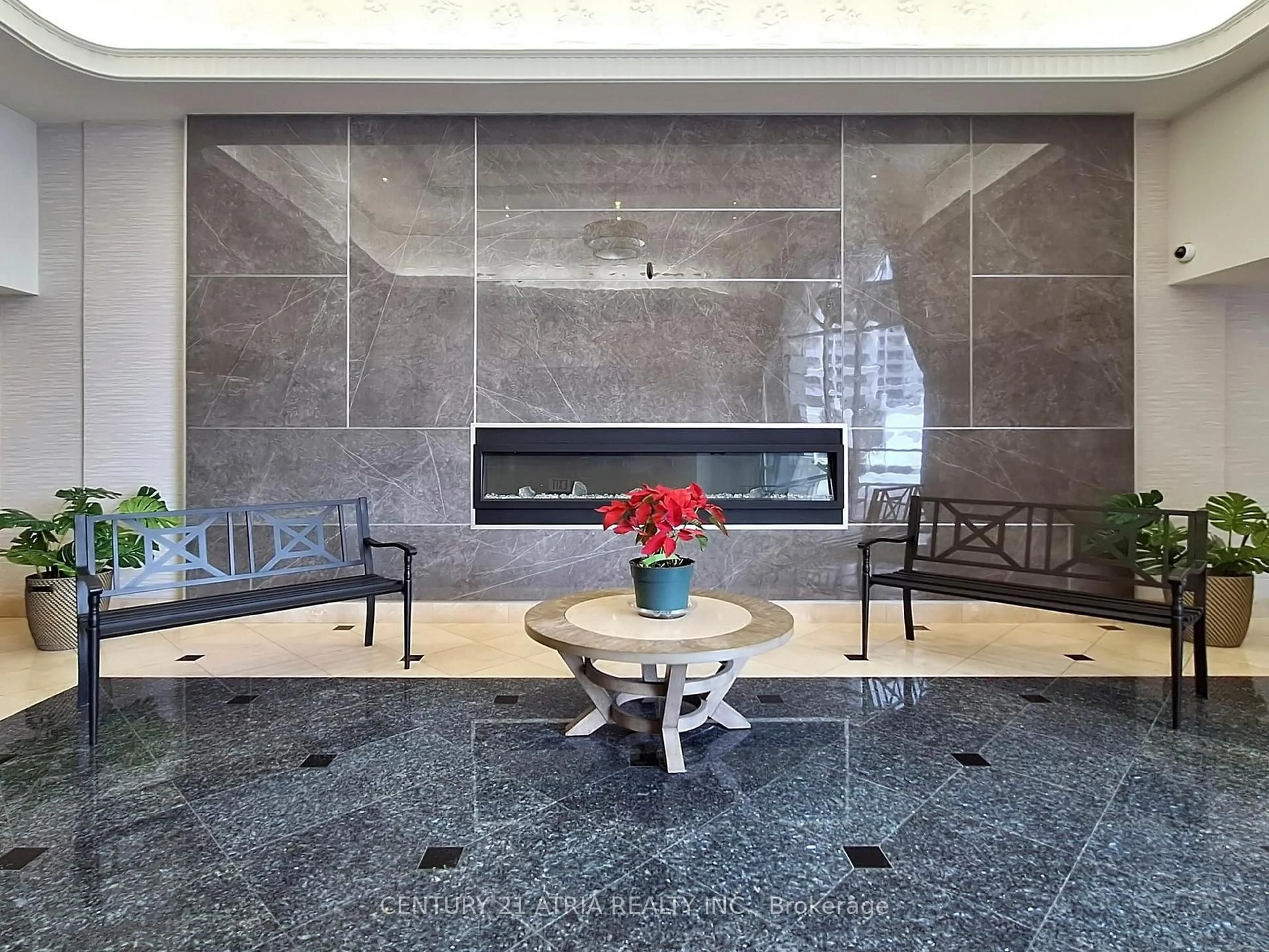 Lobby for 9017 Leslie St #219, Richmond Hill Ontario L4B 4R8