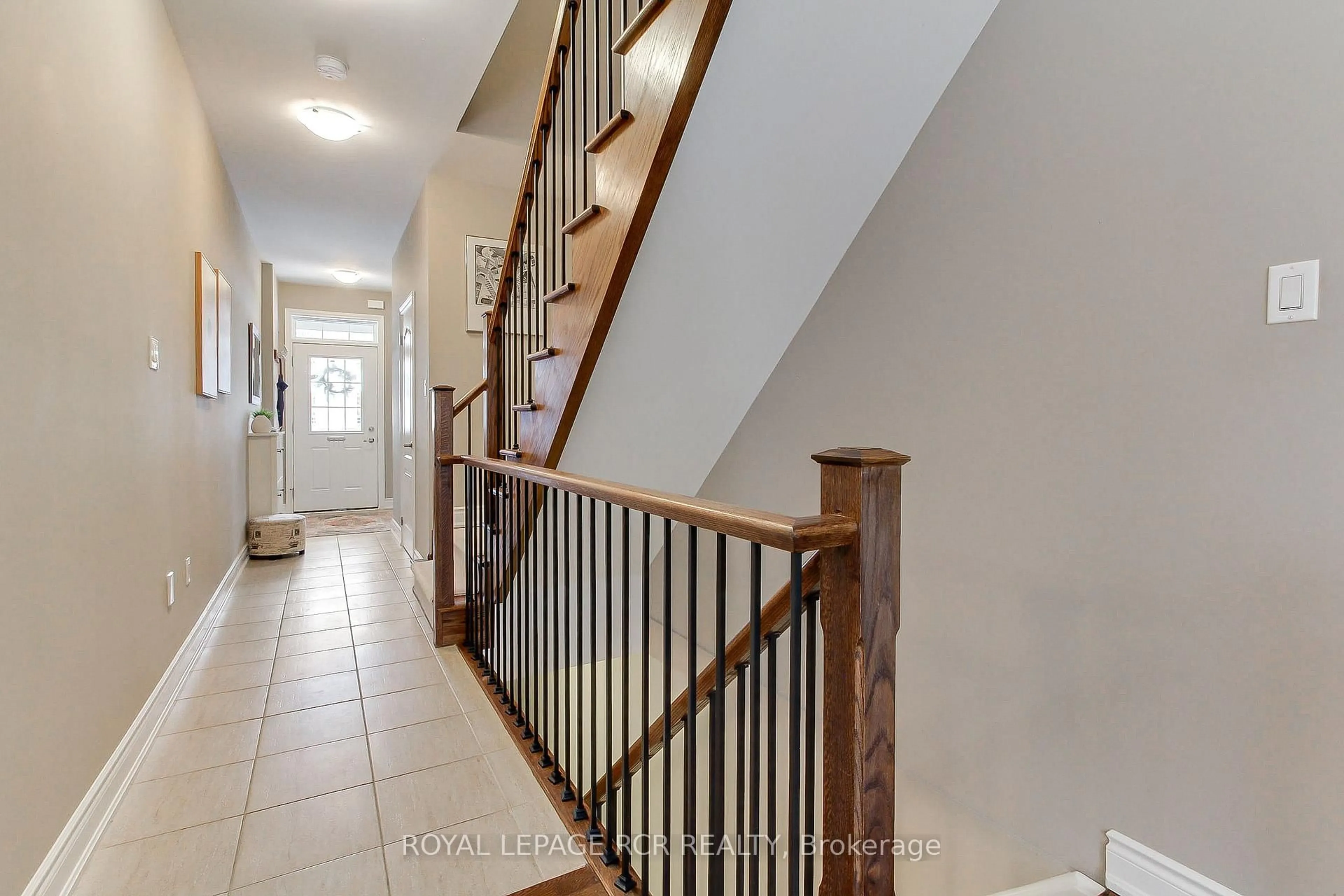 Unknown for 758 Wendy Culbert Cres, Newmarket Ontario L3X 0A3