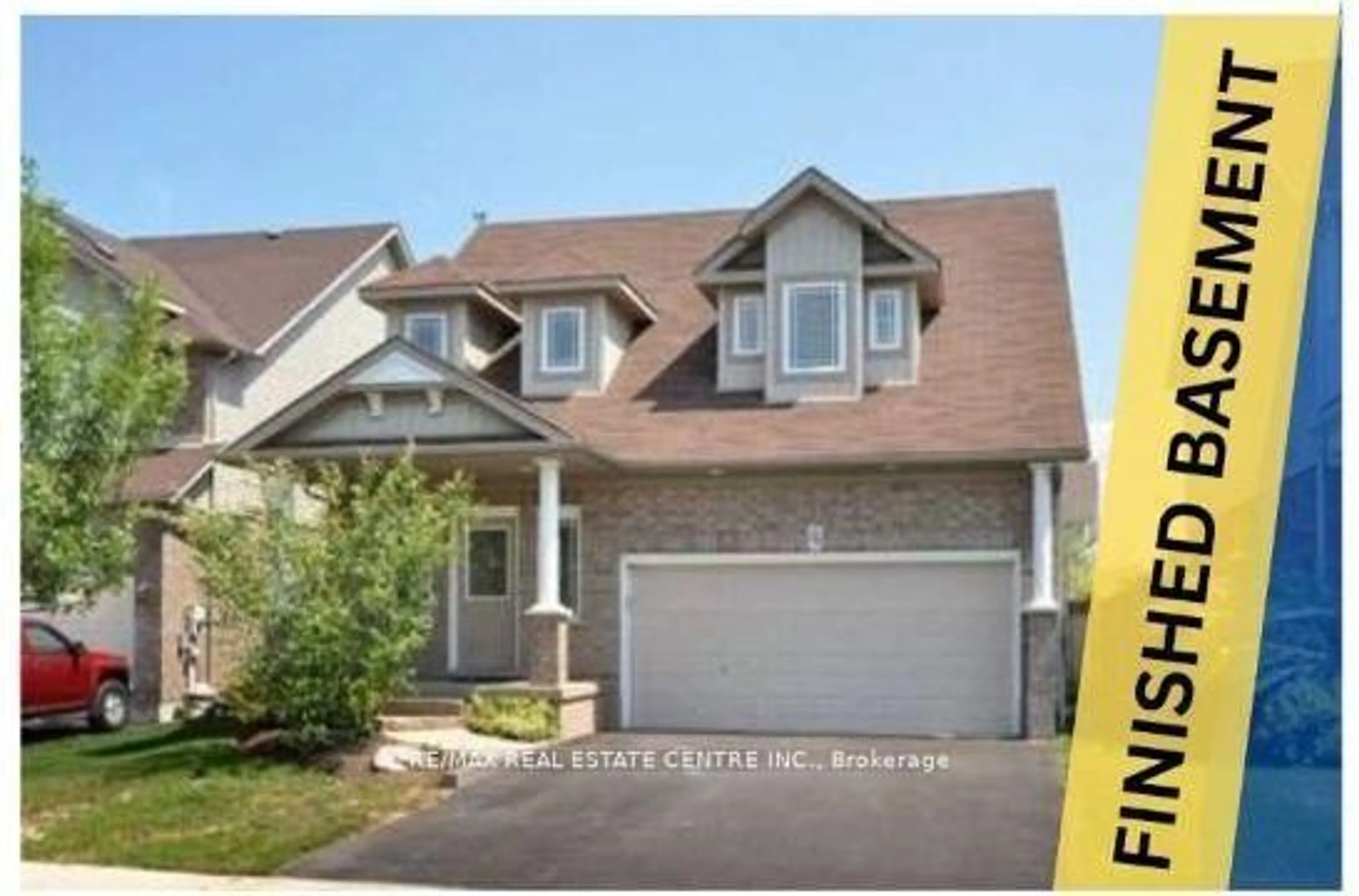 Home with vinyl exterior material, street for 39 Stoneham St, New Tecumseth Ontario L9R 2E6