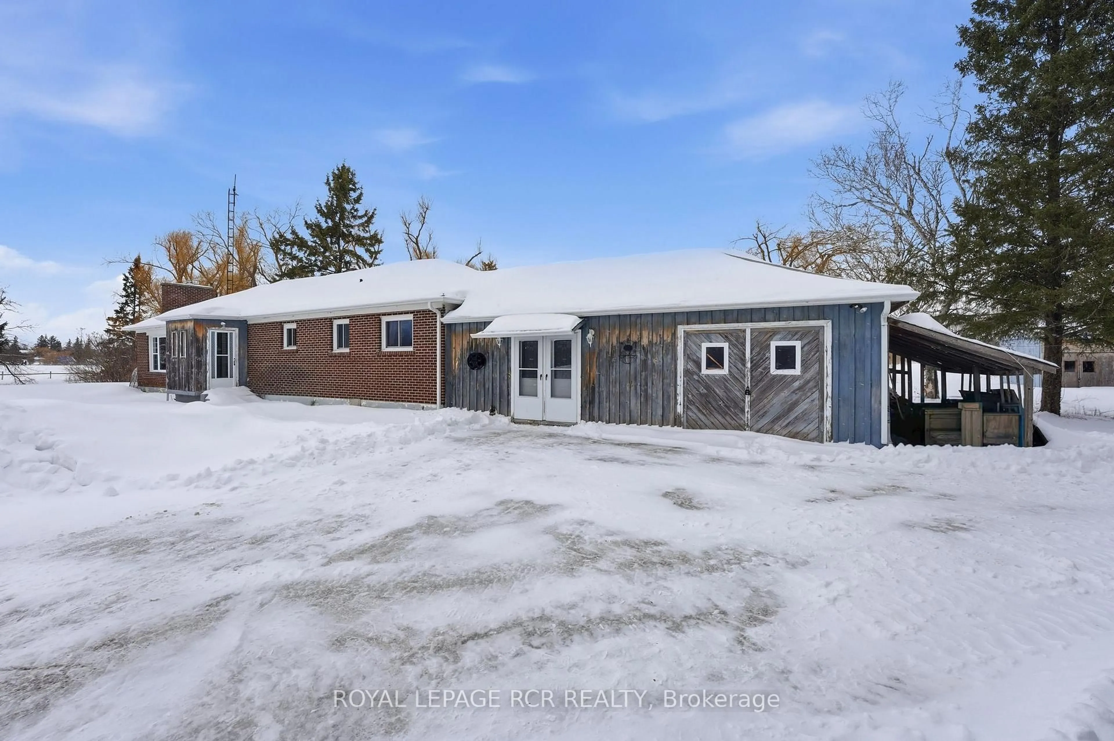 A pic from outside/outdoor area/front of a property/back of a property/a pic from drone, street for 22685 18a Sdrd, Brock Ontario L0E 1E0