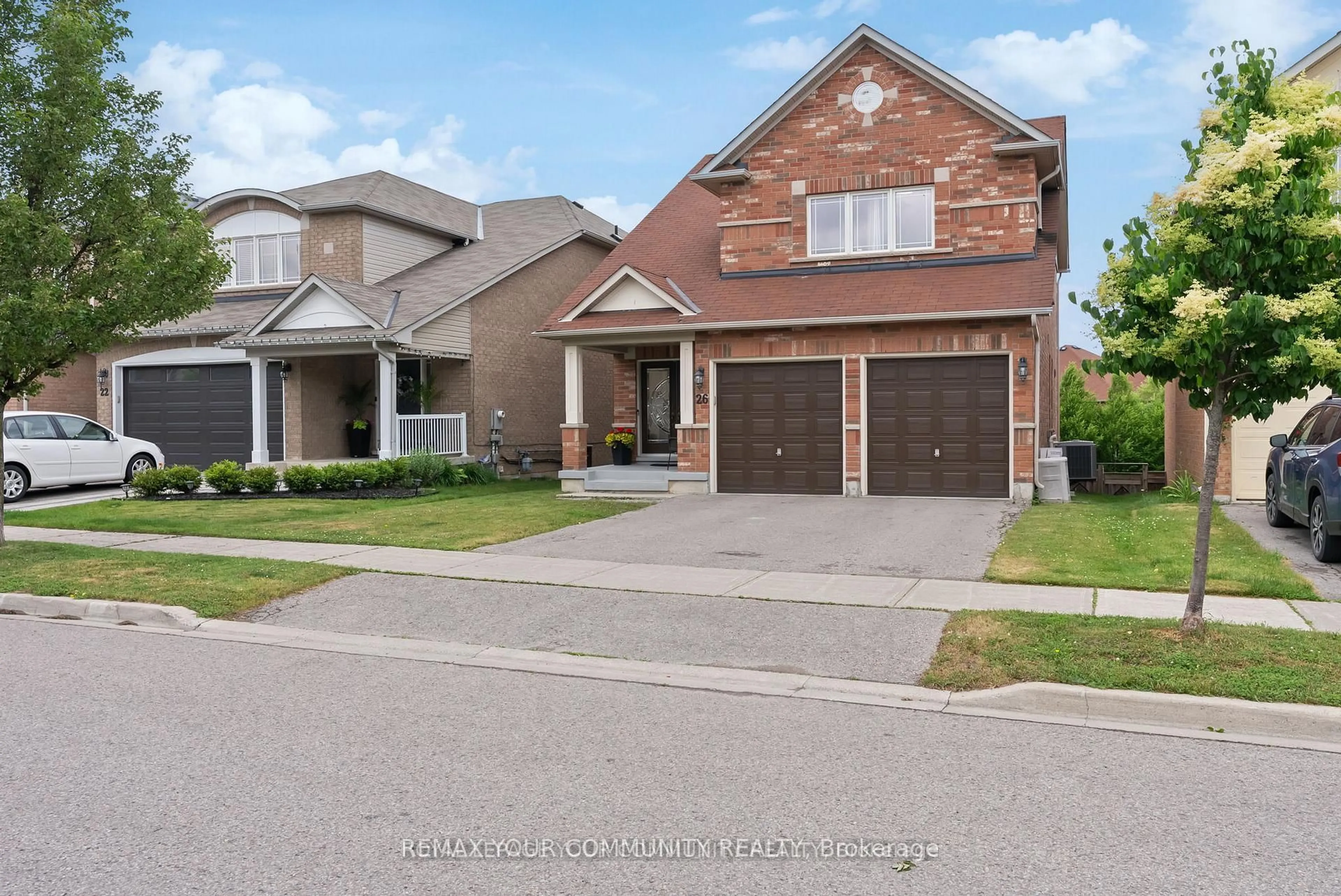 Home with brick exterior material, street for 26 Ivy Jay Cres, Aurora Ontario L4G 0E6