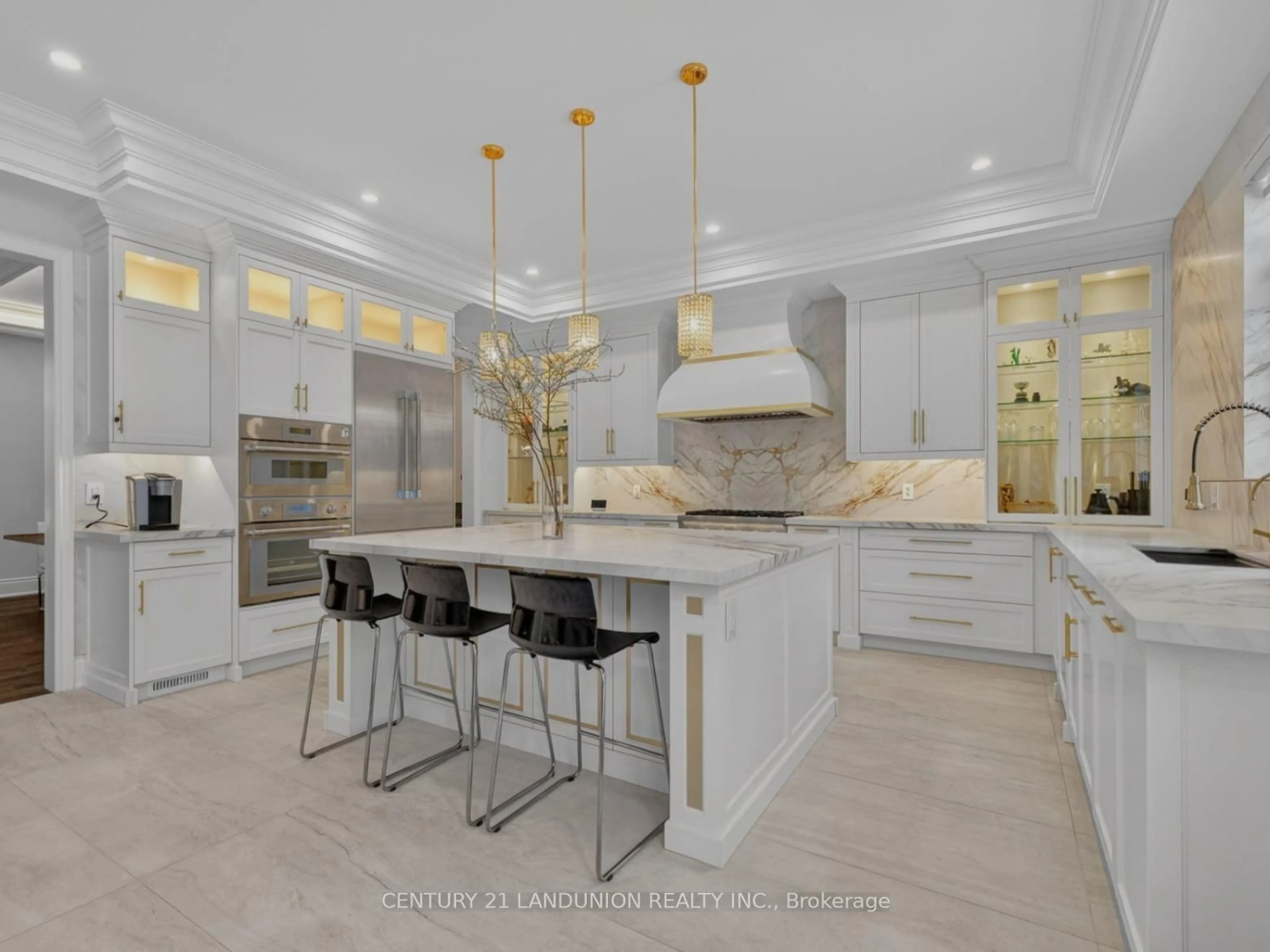 Contemporary kitchen, ceramic/tile floor for 29 Calla Tr, Aurora Ontario L4G 3Z5