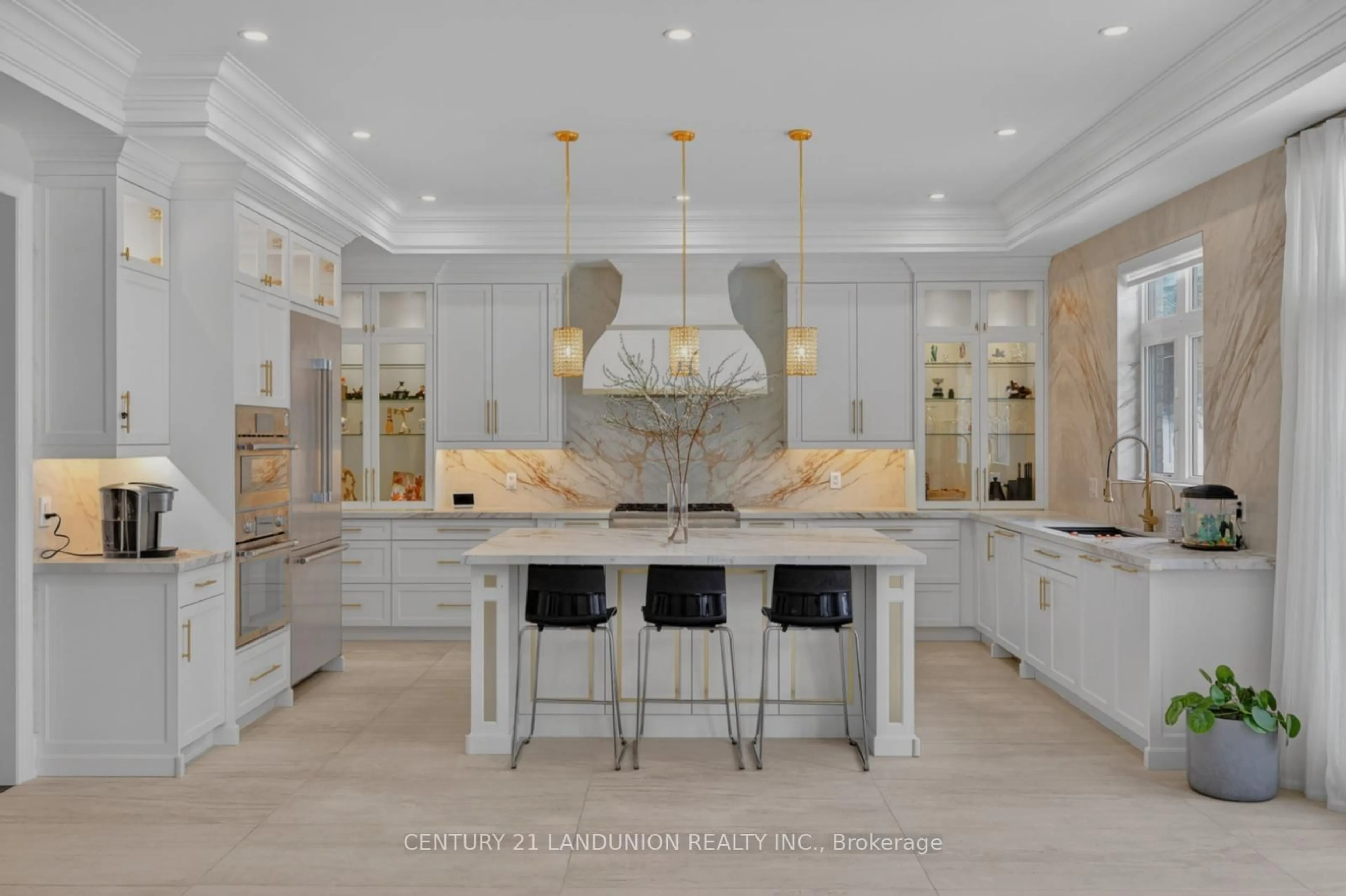 Contemporary kitchen, ceramic/tile floor for 29 Calla Tr, Aurora Ontario L4G 3Z5