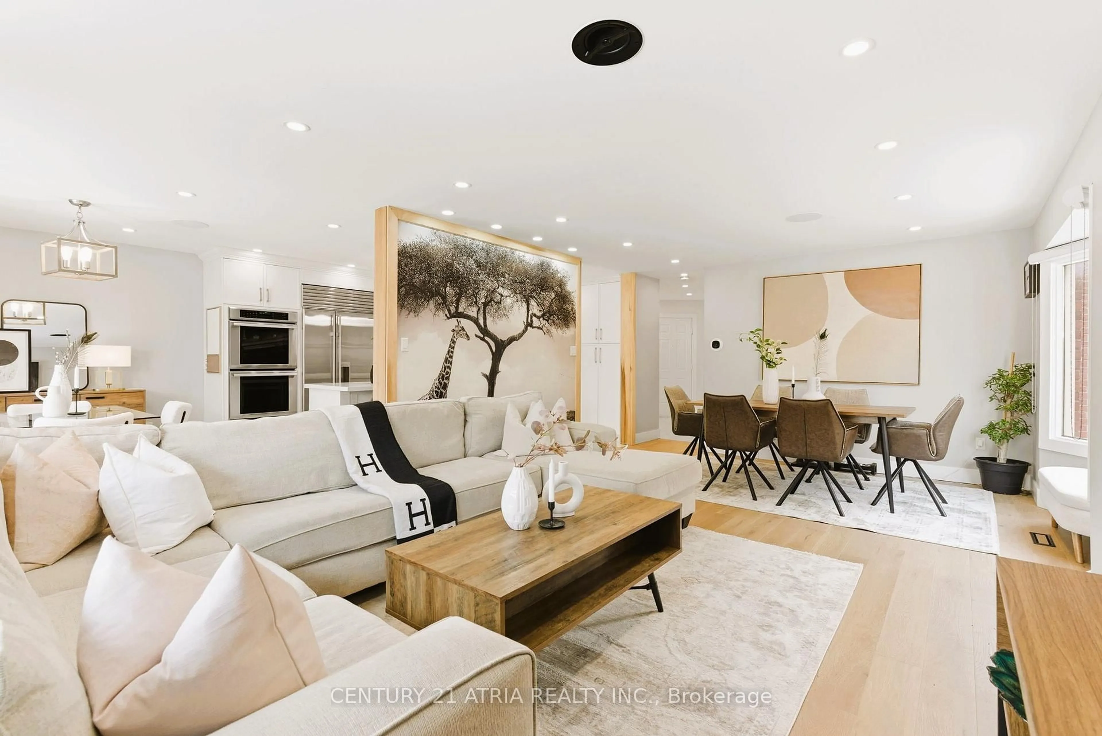 Living room with furniture, unknown for 7 Michener Cres, Markham Ontario L3P 6H4