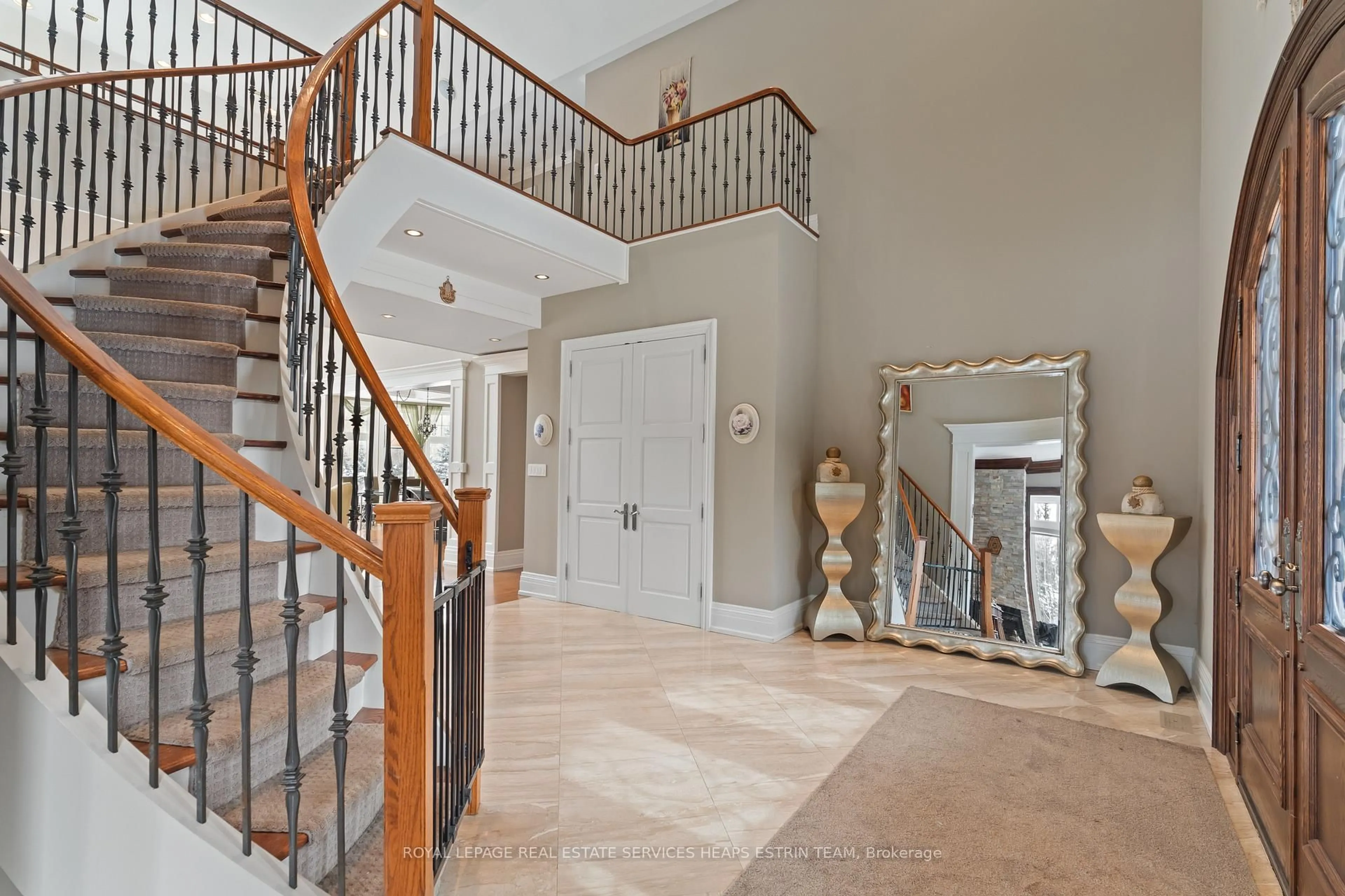 Unknown for 206 Churchill Ave, King Ontario L7B 0G9