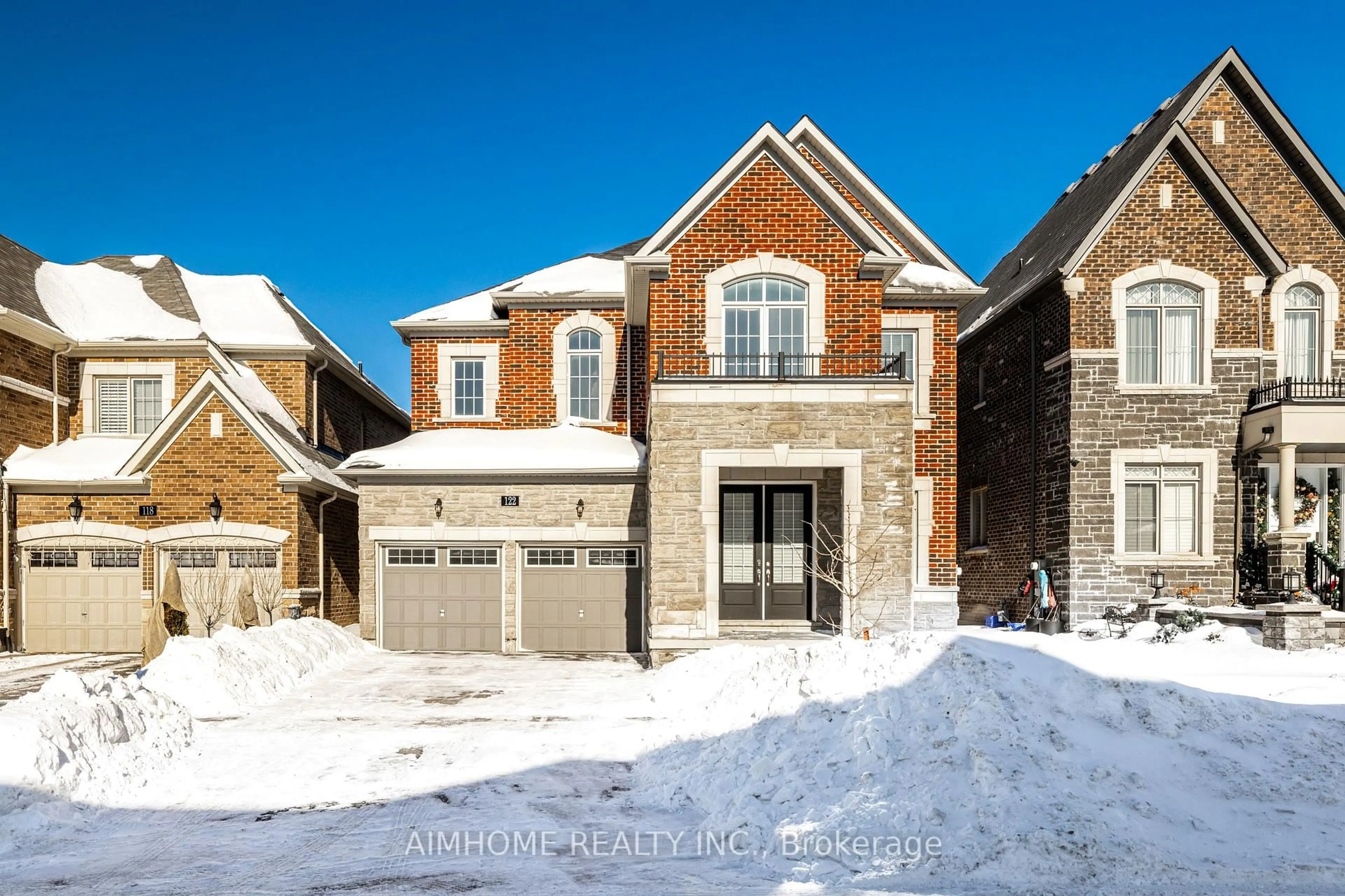Home with brick exterior material, street for 122 Scrivener Dr, Aurora Ontario L4G 0Y8