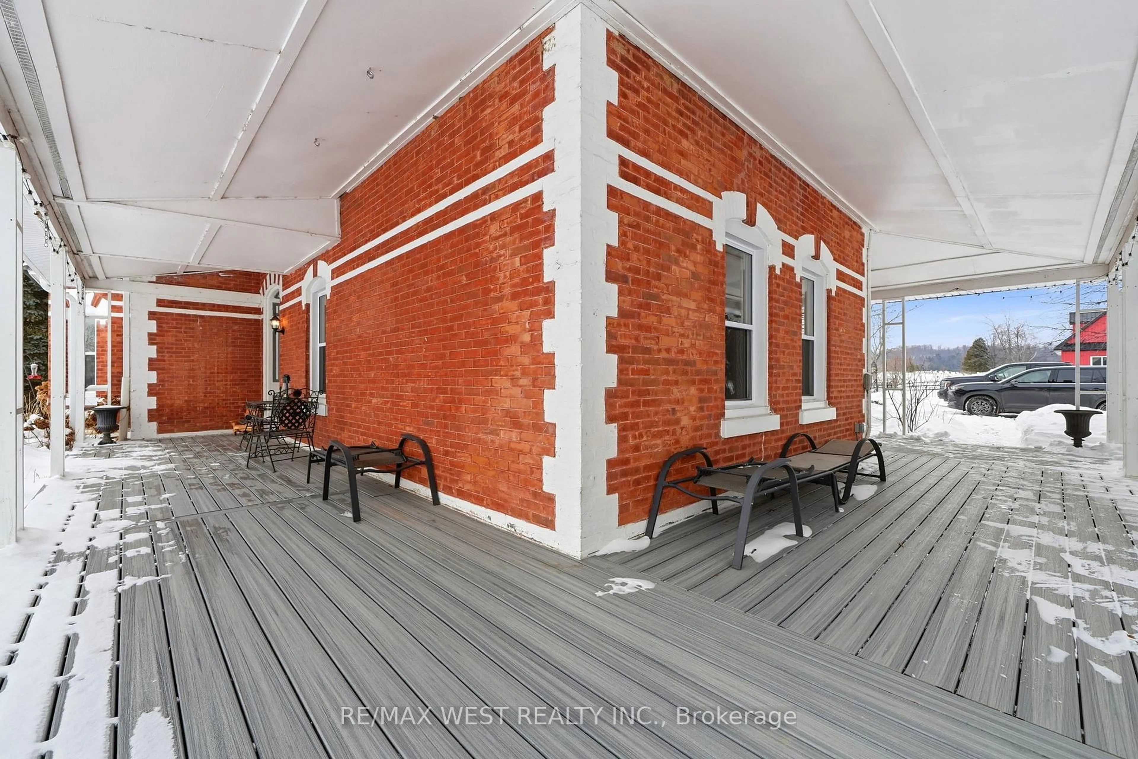 Patio, building for 5994 Concession Rd 2, Adjala-Tosorontio Ontario L0M 1J0