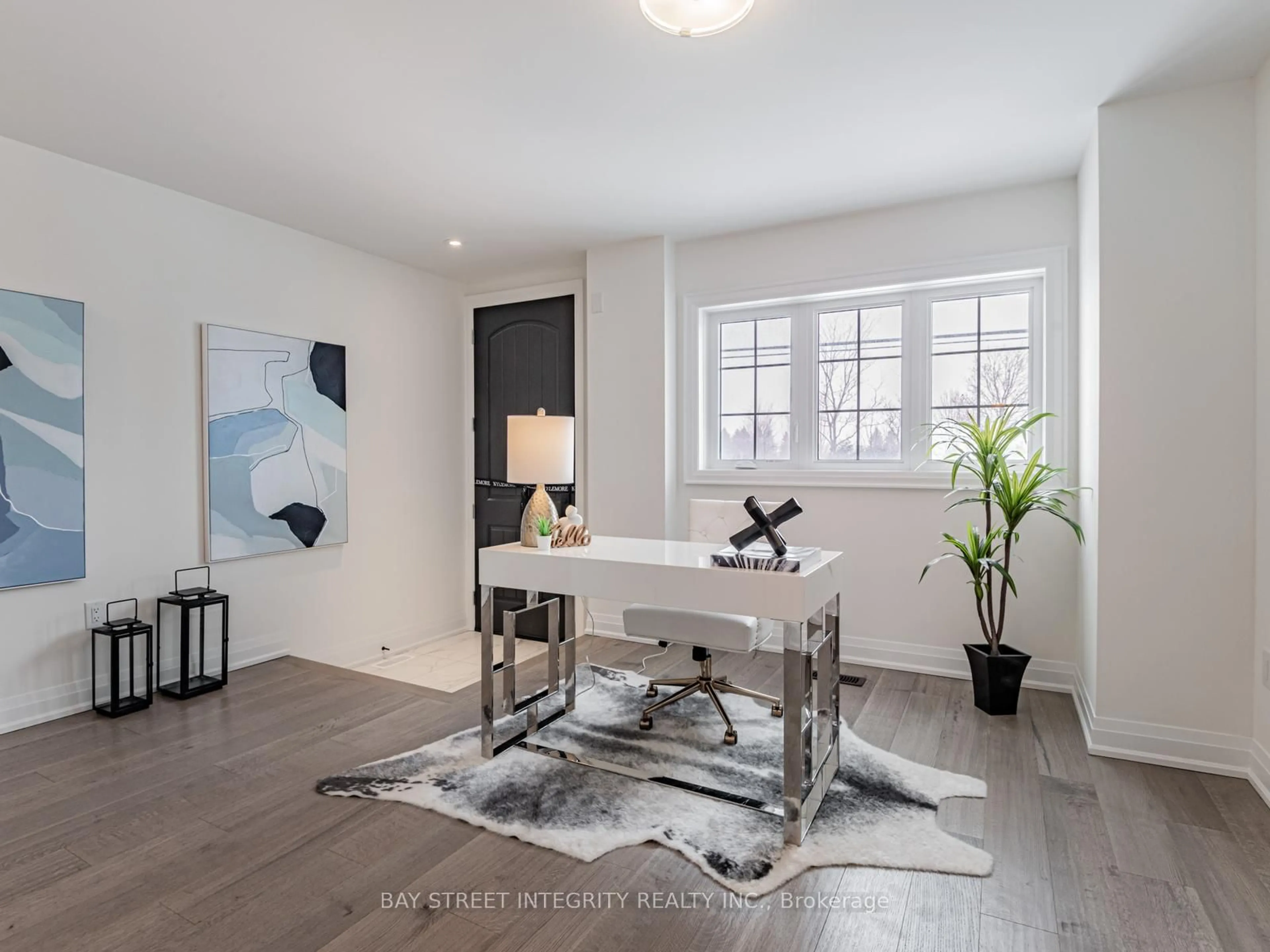 Indoor entryway for 4275 Major Mackenzie Dr, Markham Ontario L6C 3L5