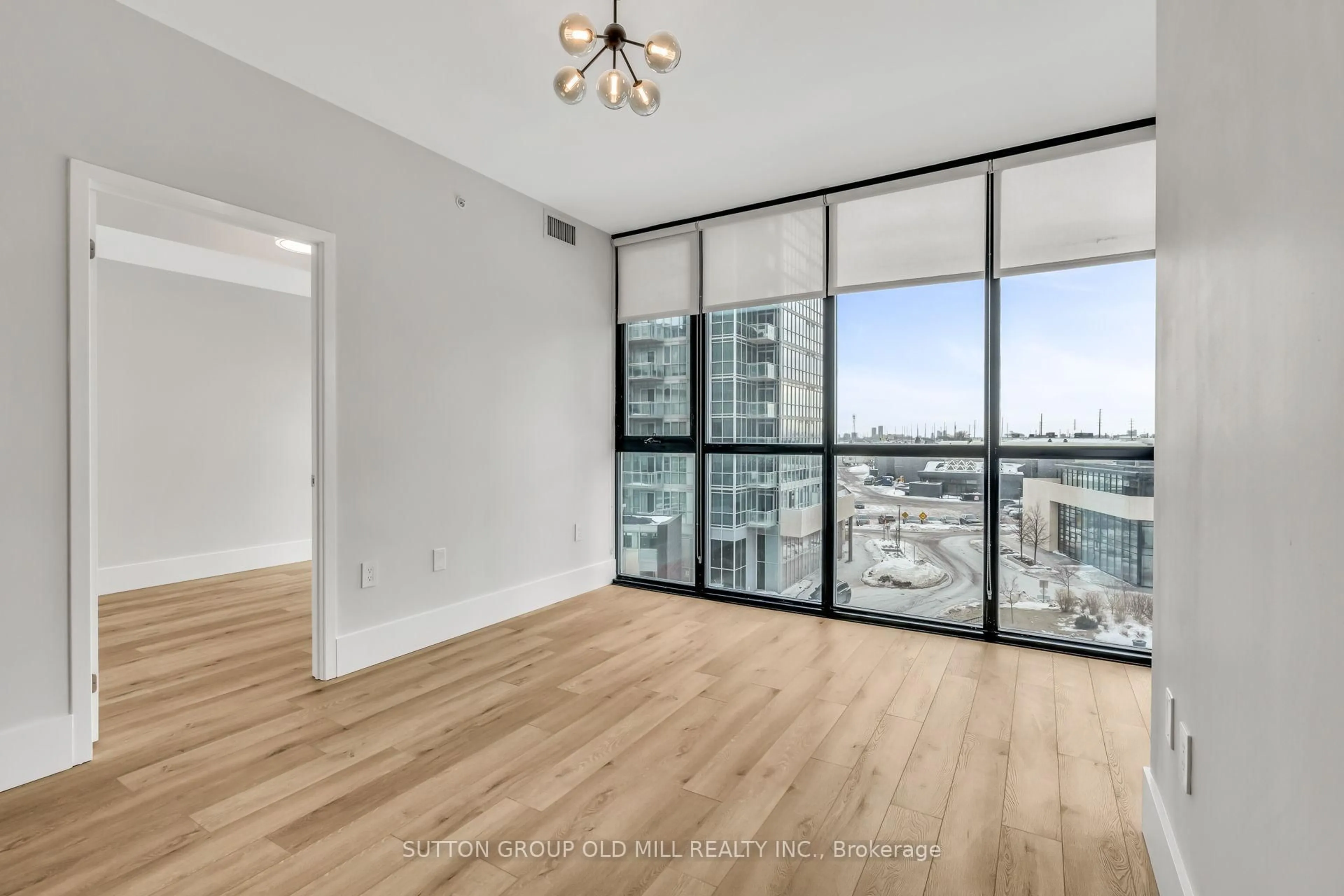 A pic of a room for 2916 Highway 7 #401, Vaughan Ontario L4K 0K6