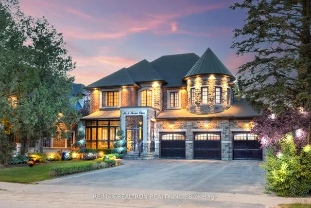 46A Puccini Dr, Richmond Hill