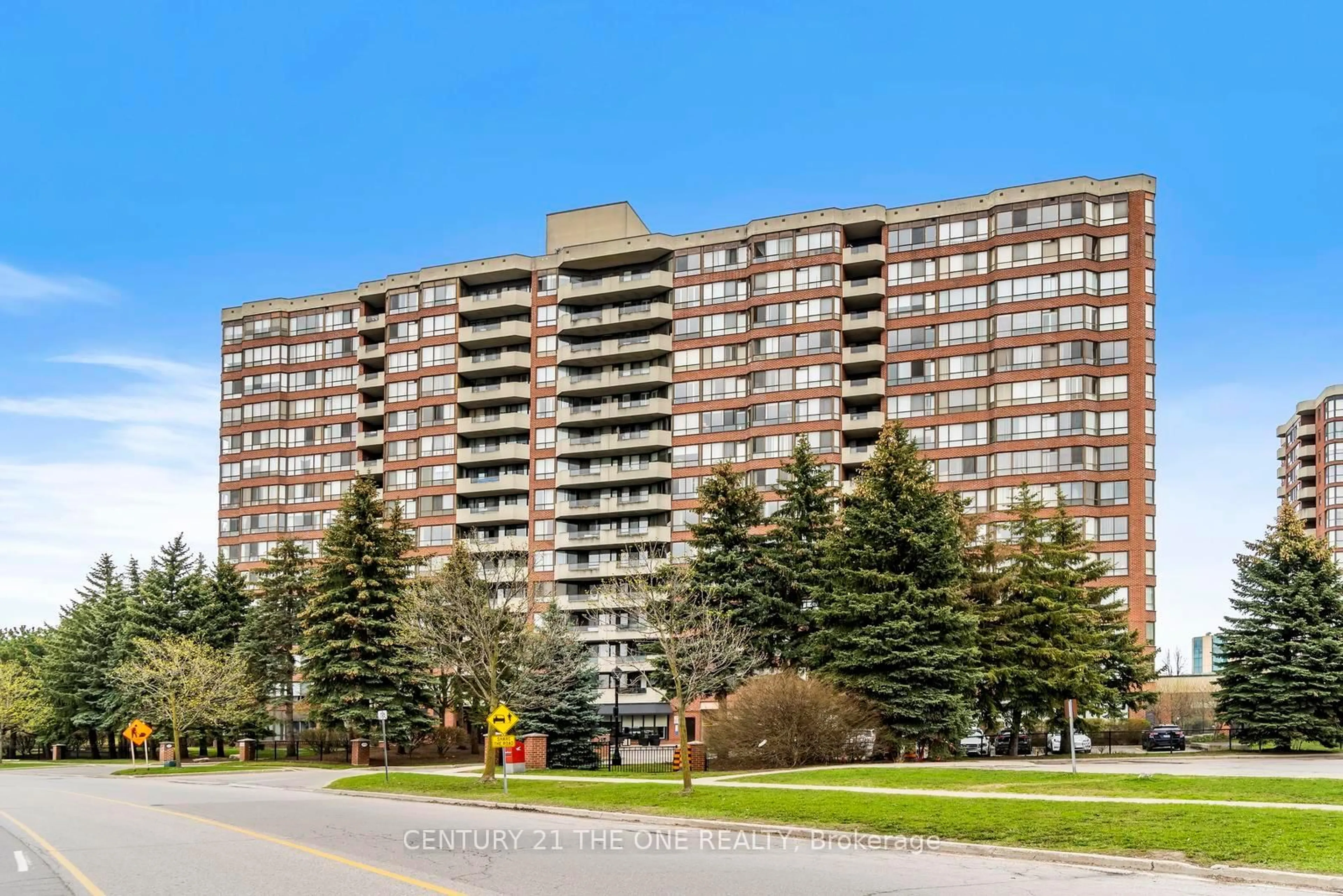 Unknown for 33 Weldrick Rd #PH03, Richmond Hill Ontario L4C 8W4