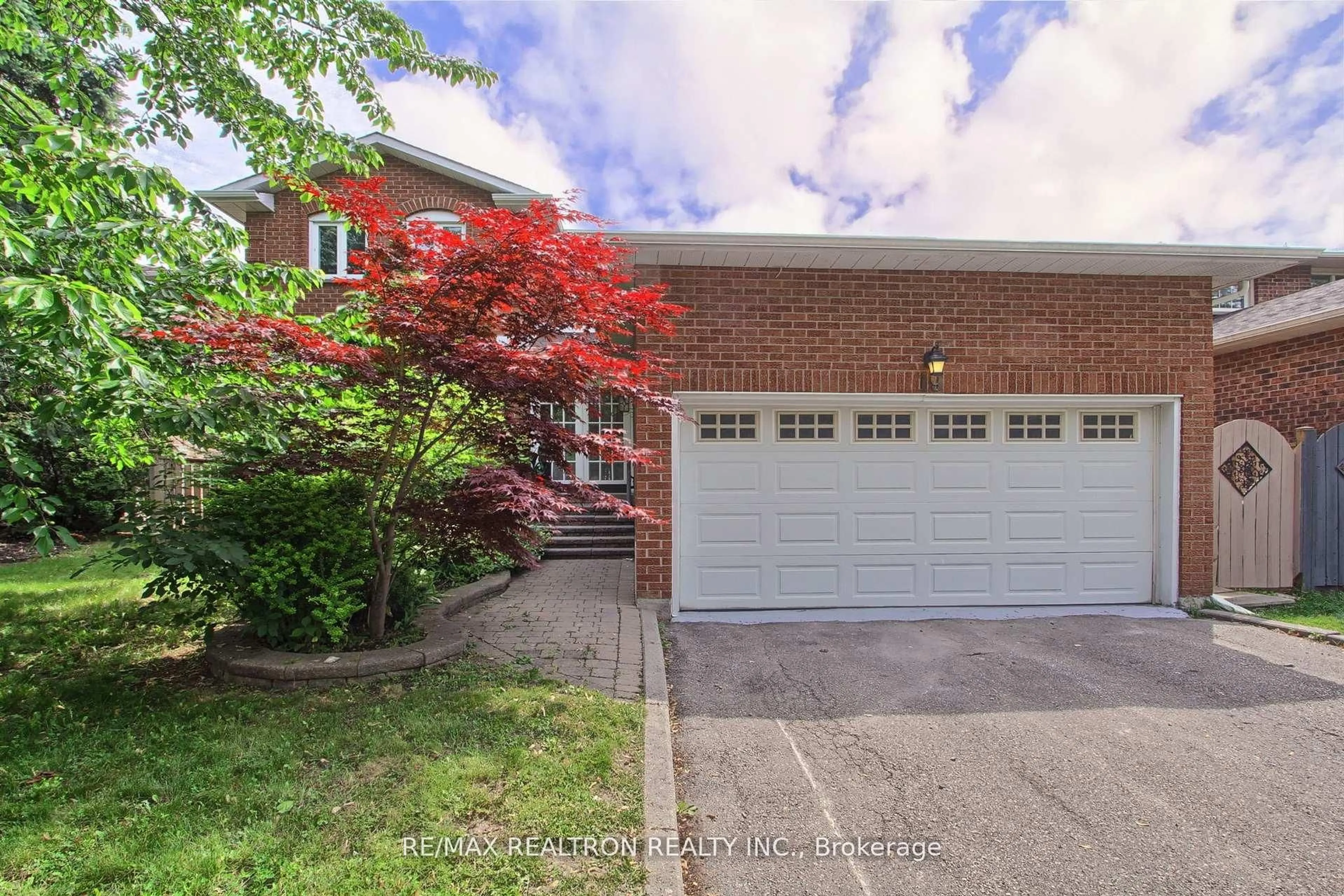 Home with brick exterior material, street for 19 Crystal Dr, Richmond Hill Ontario L4C 7Z4