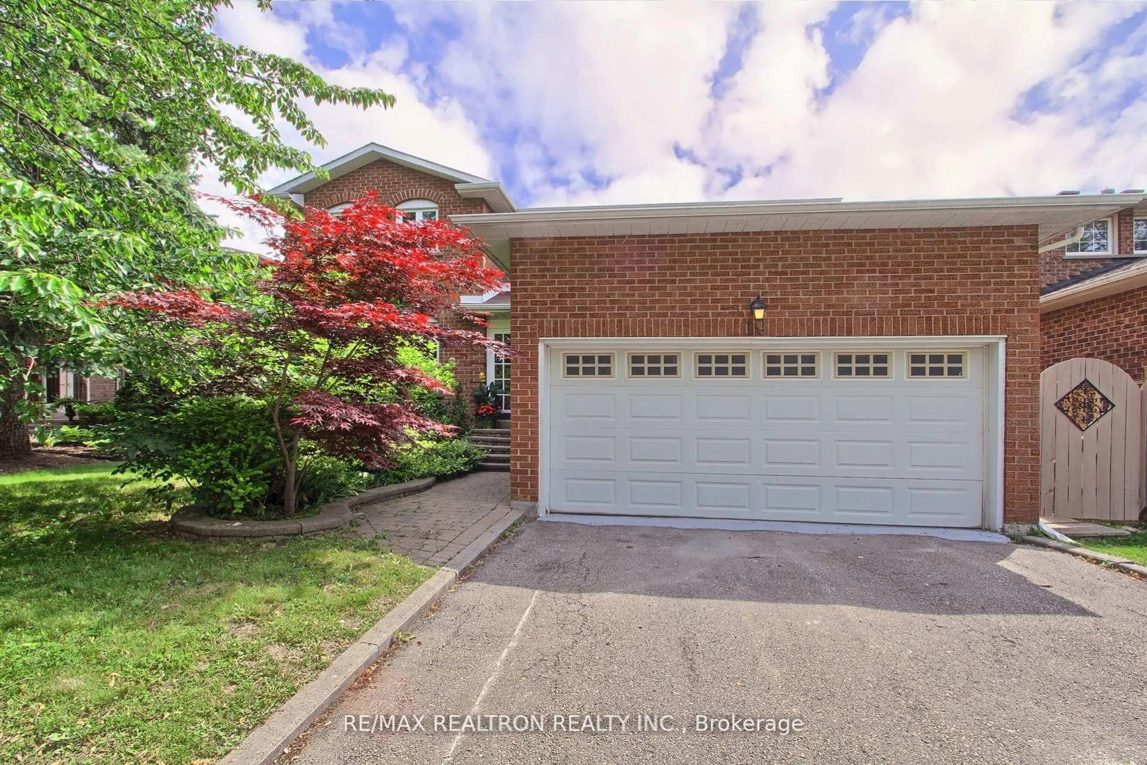Home with brick exterior material, street for 19 Crystal Dr, Richmond Hill Ontario L4C 7Z4