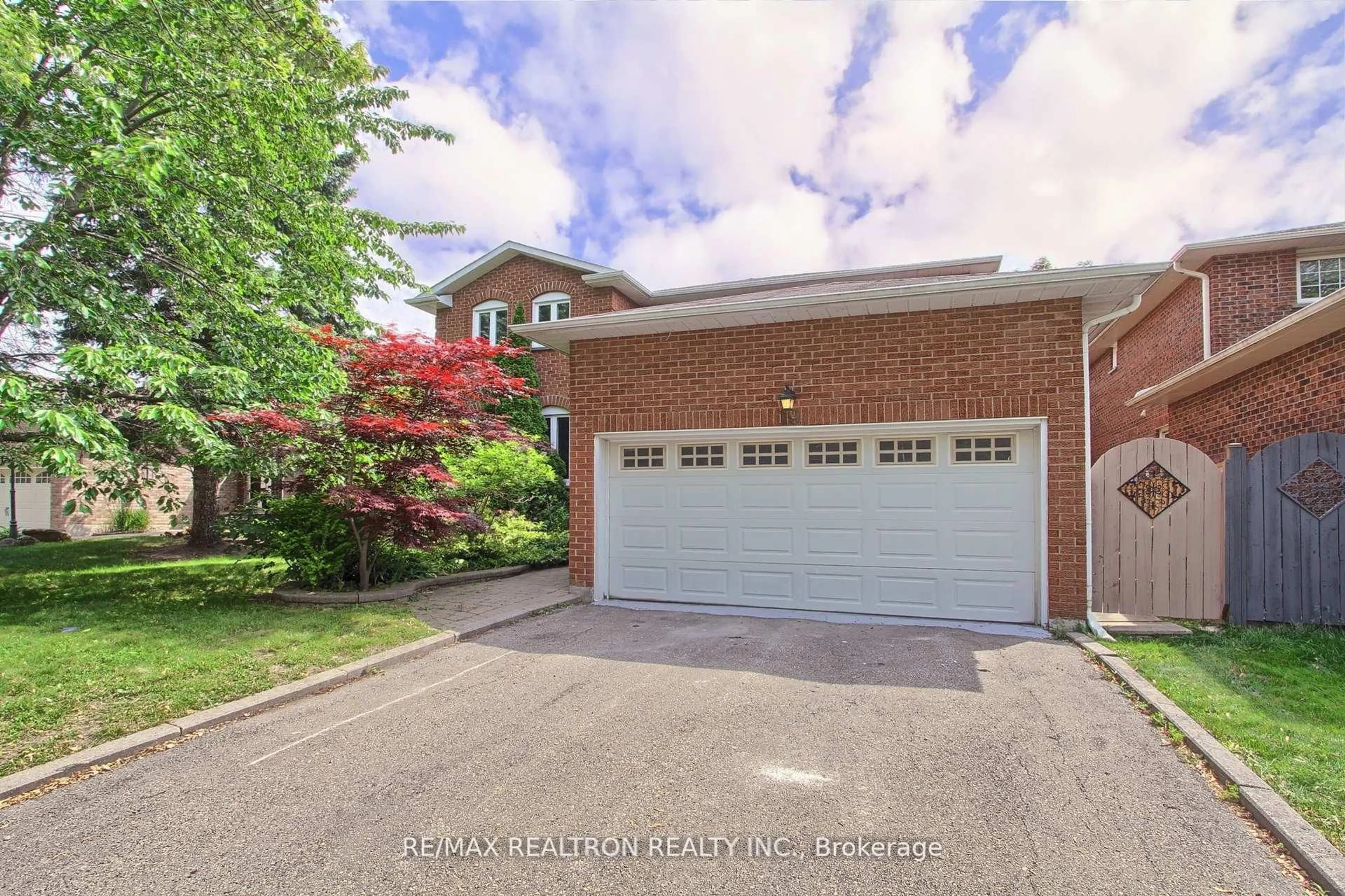 Home with brick exterior material, street for 19 Crystal Dr, Richmond Hill Ontario L4C 7Z4