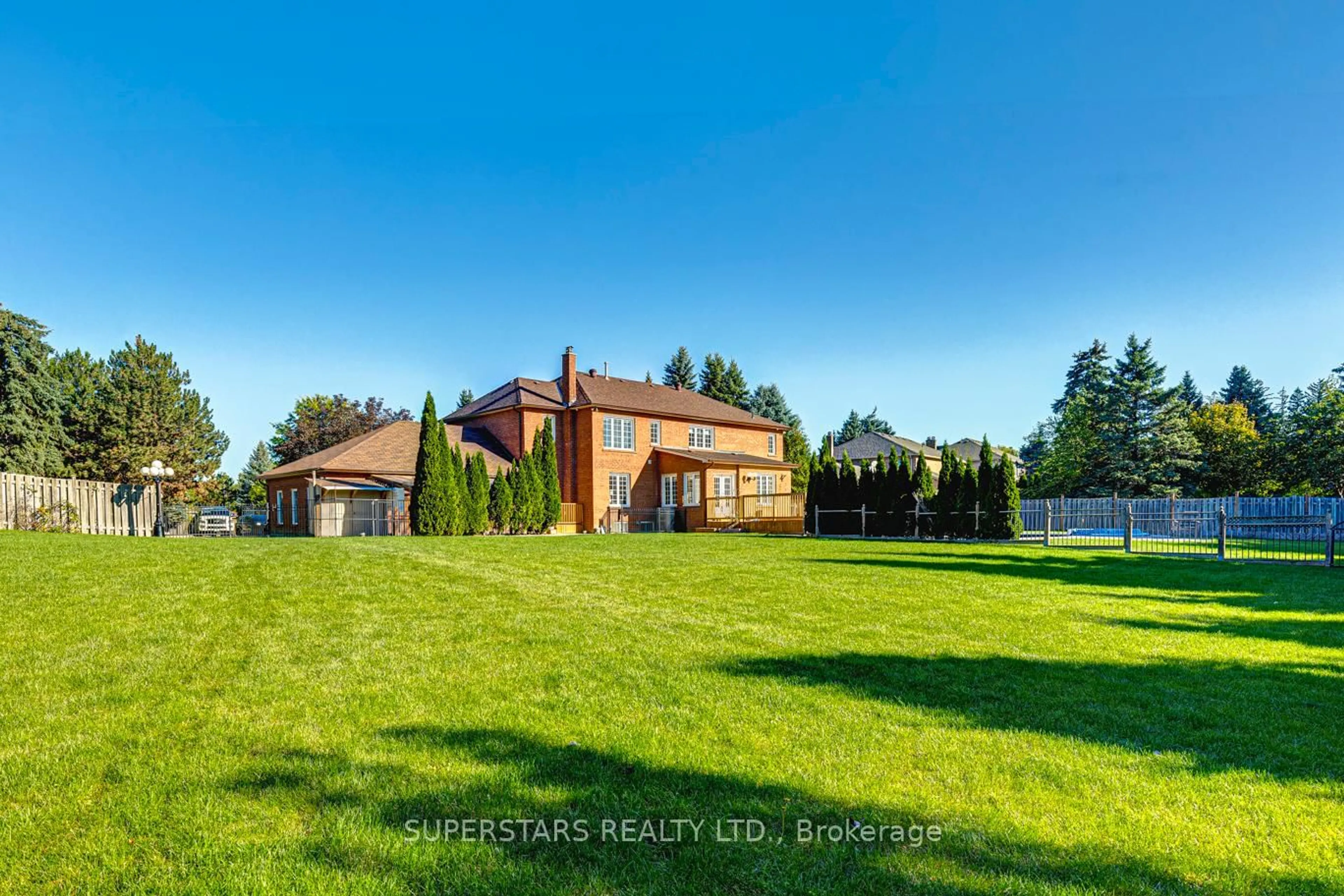 A pic from outside/outdoor area/front of a property/back of a property/a pic from drone, unknown for 1 Personna Blvd, Markham Ontario L6C 1G1