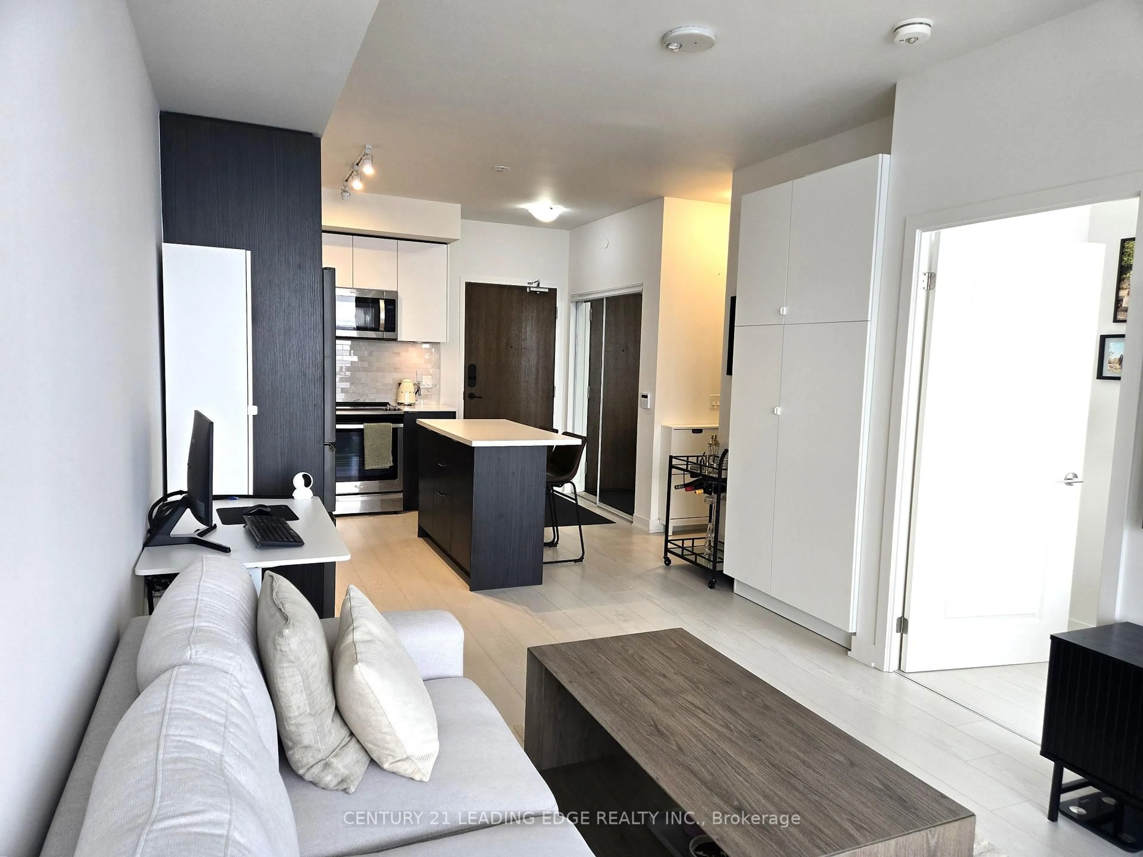 Living room with furniture, unknown for 100 Eagle Rock Way #925, Vaughan Ontario L6A 5B0