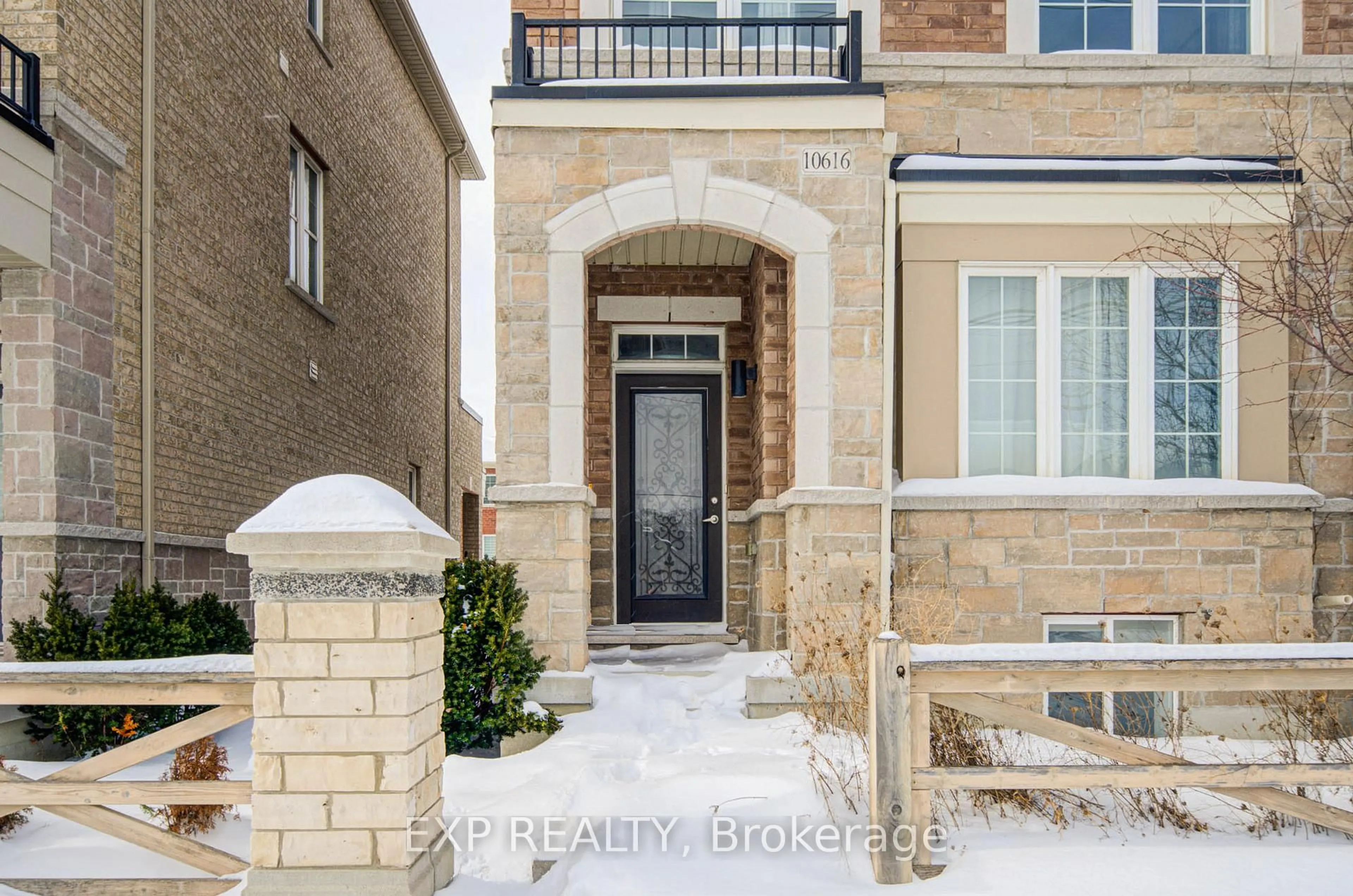 Unknown for 10616 Bathurst St, Vaughan Ontario L6A 4Y4