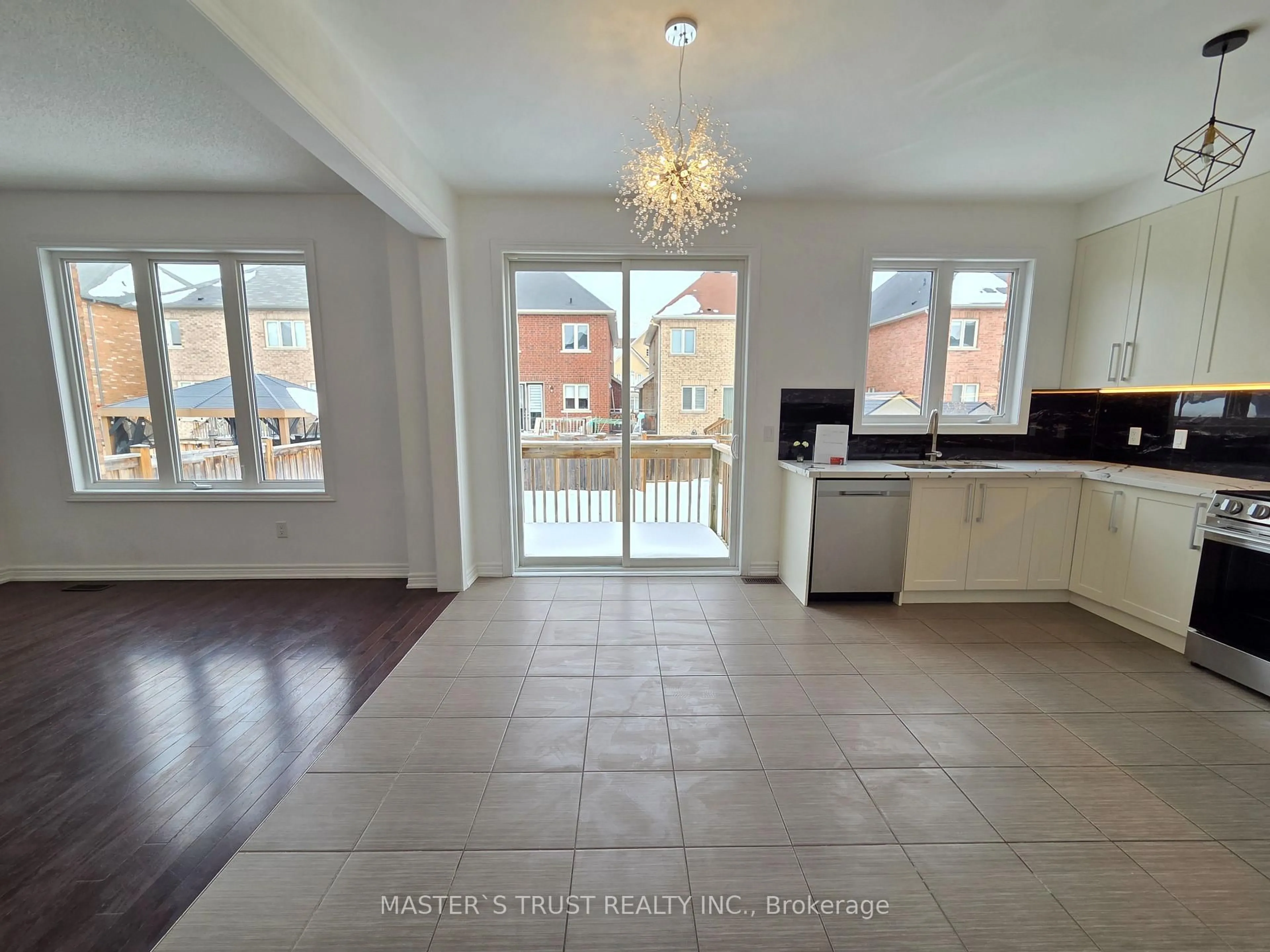 Open concept kitchen, unknown for 11 Beacon Point St, Markham Ontario L6E 0P3