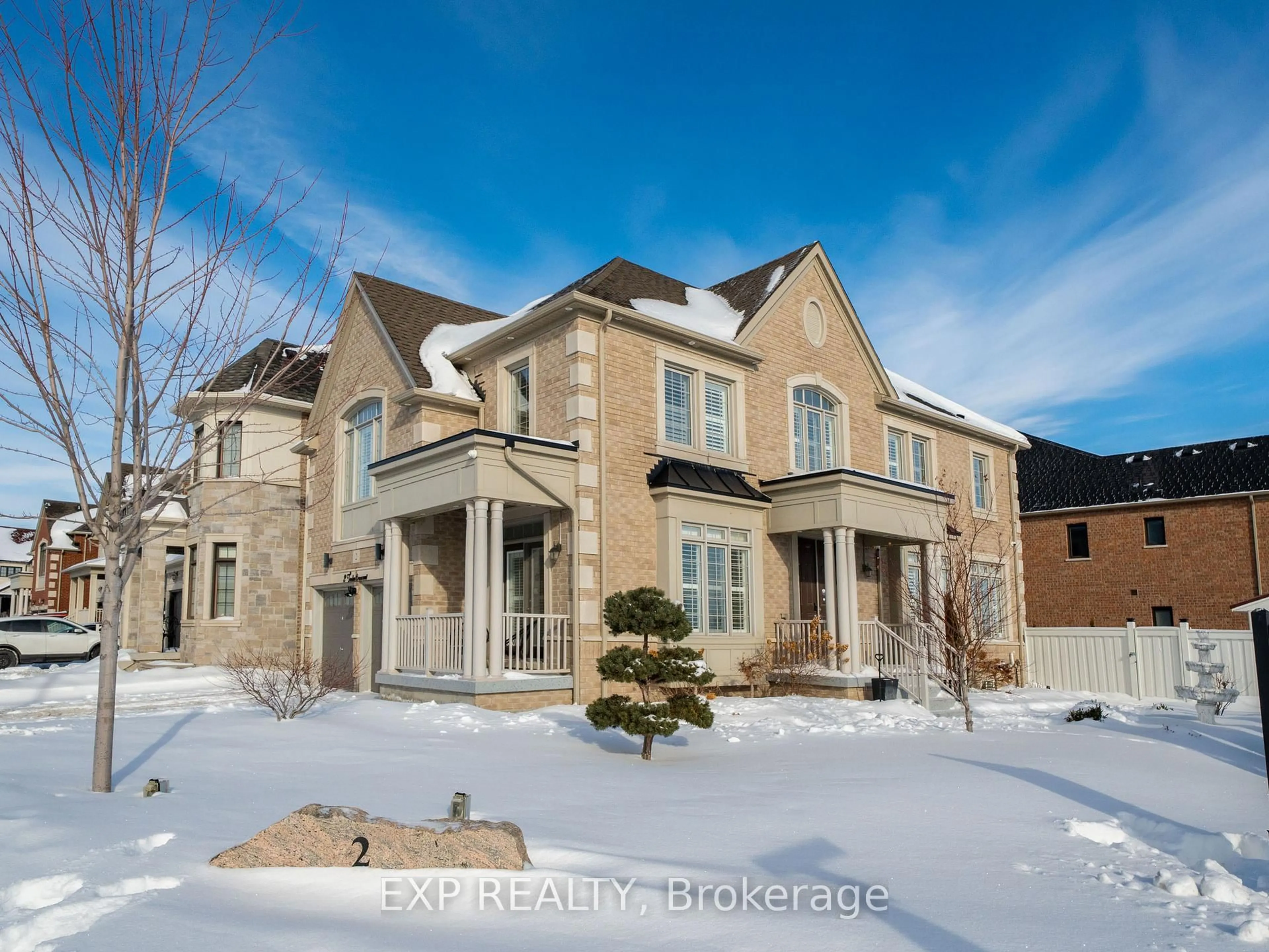 Home with brick exterior material, street for 2 Tesla Cres, East Gwillimbury Ontario L9N 0T3