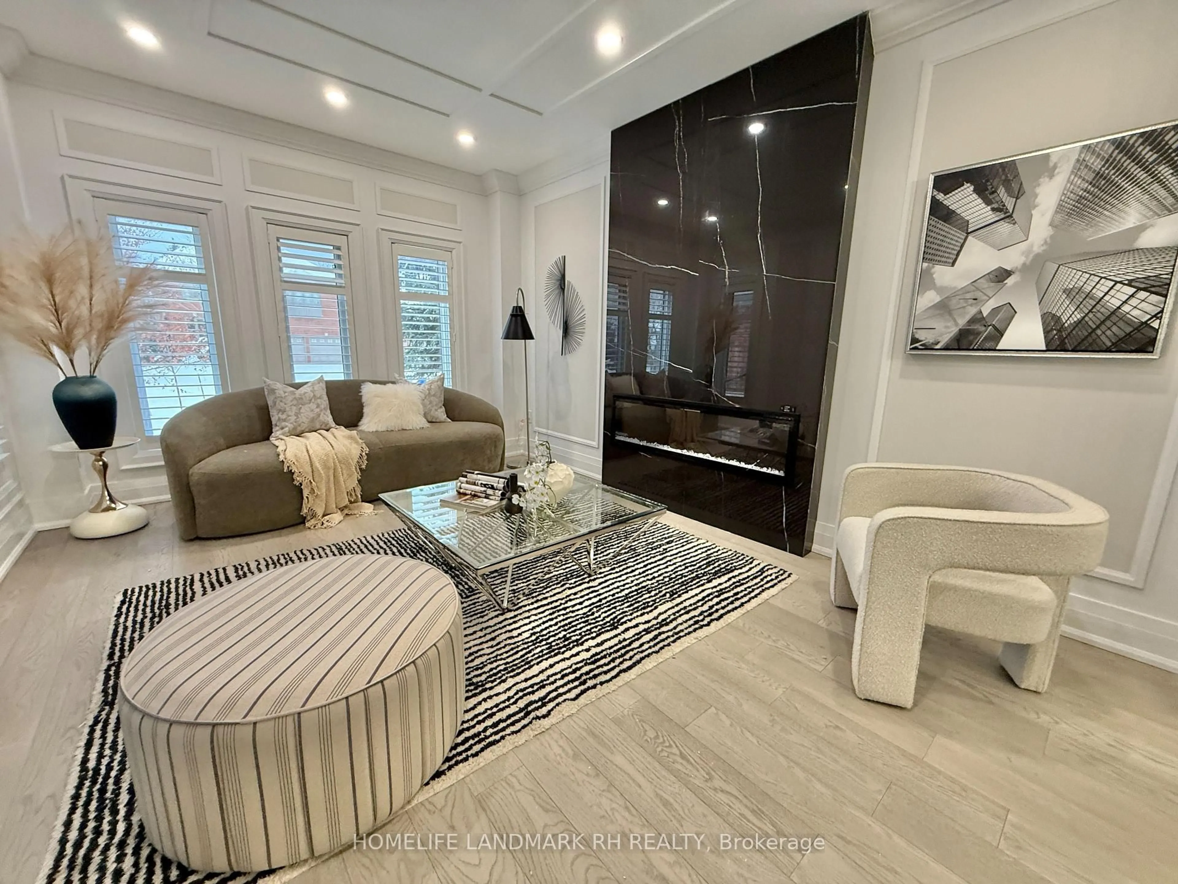 Living room with furniture, unknown for 129 Golden Tulip Cres, Markham Ontario L6C 1W5