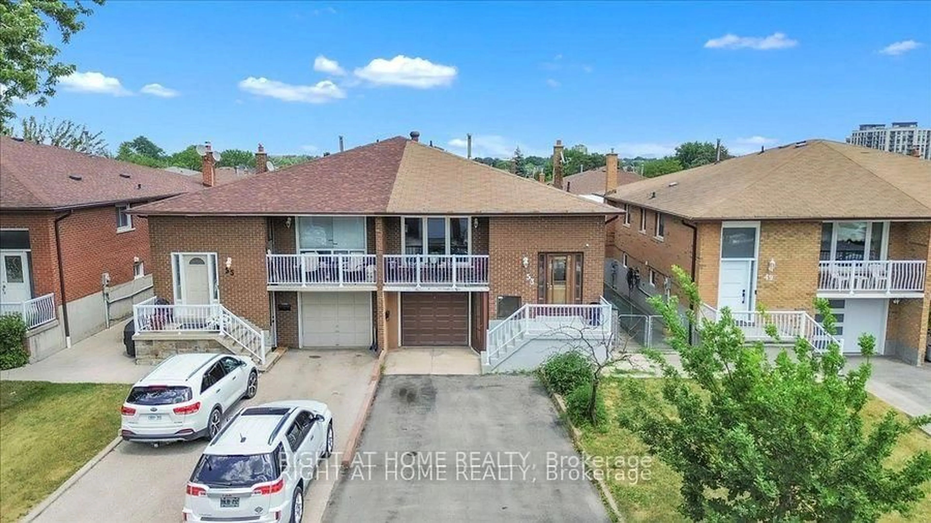 A pic from outside/outdoor area/front of a property/back of a property/a pic from drone, street for 53 Agincourt Rd, Vaughan Ontario L4L 2Z8