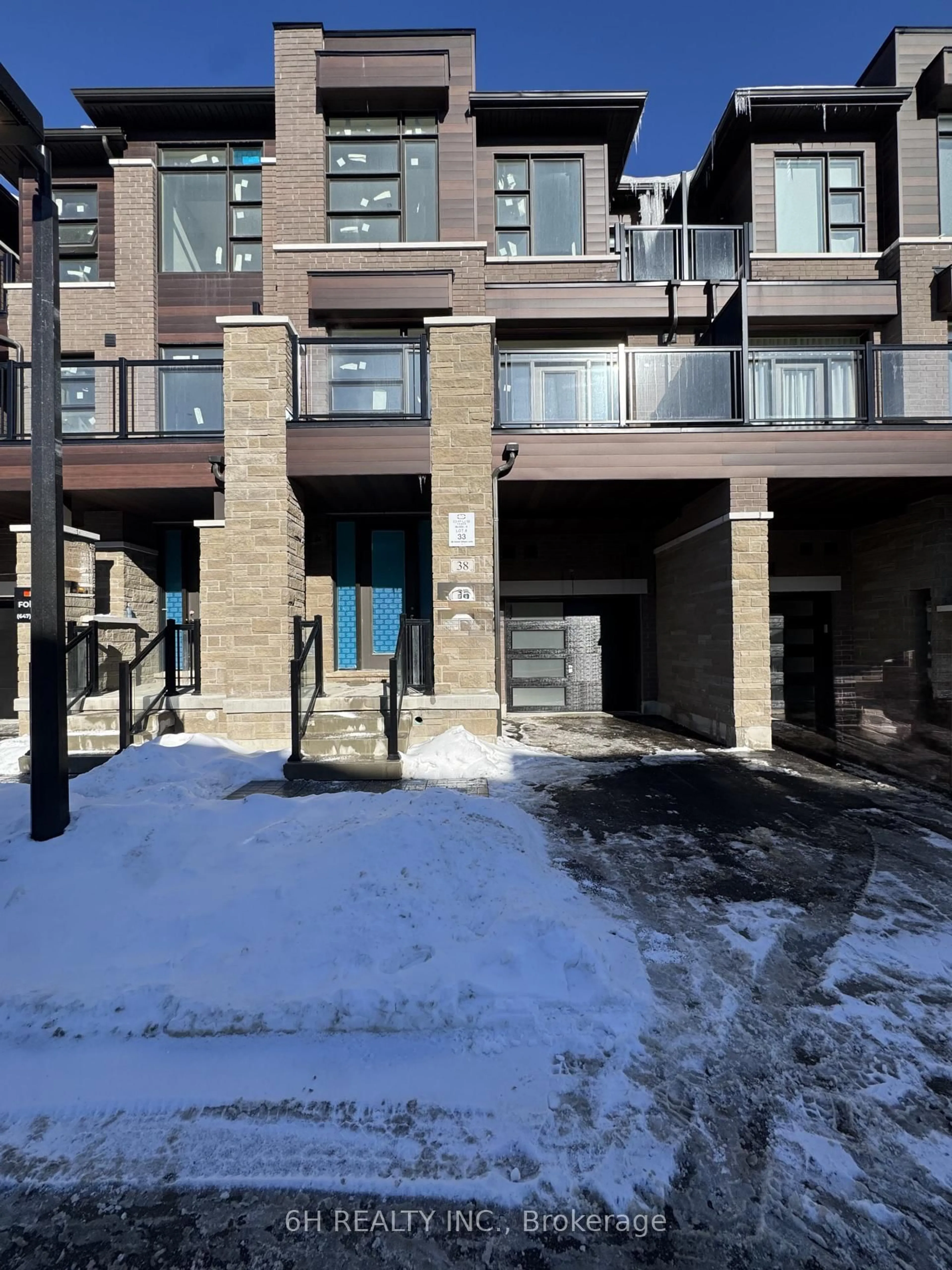 Indoor foyer for 38 Harold Wilson Lane #Lot 33, Richmond Hill Ontario L4S 1N5