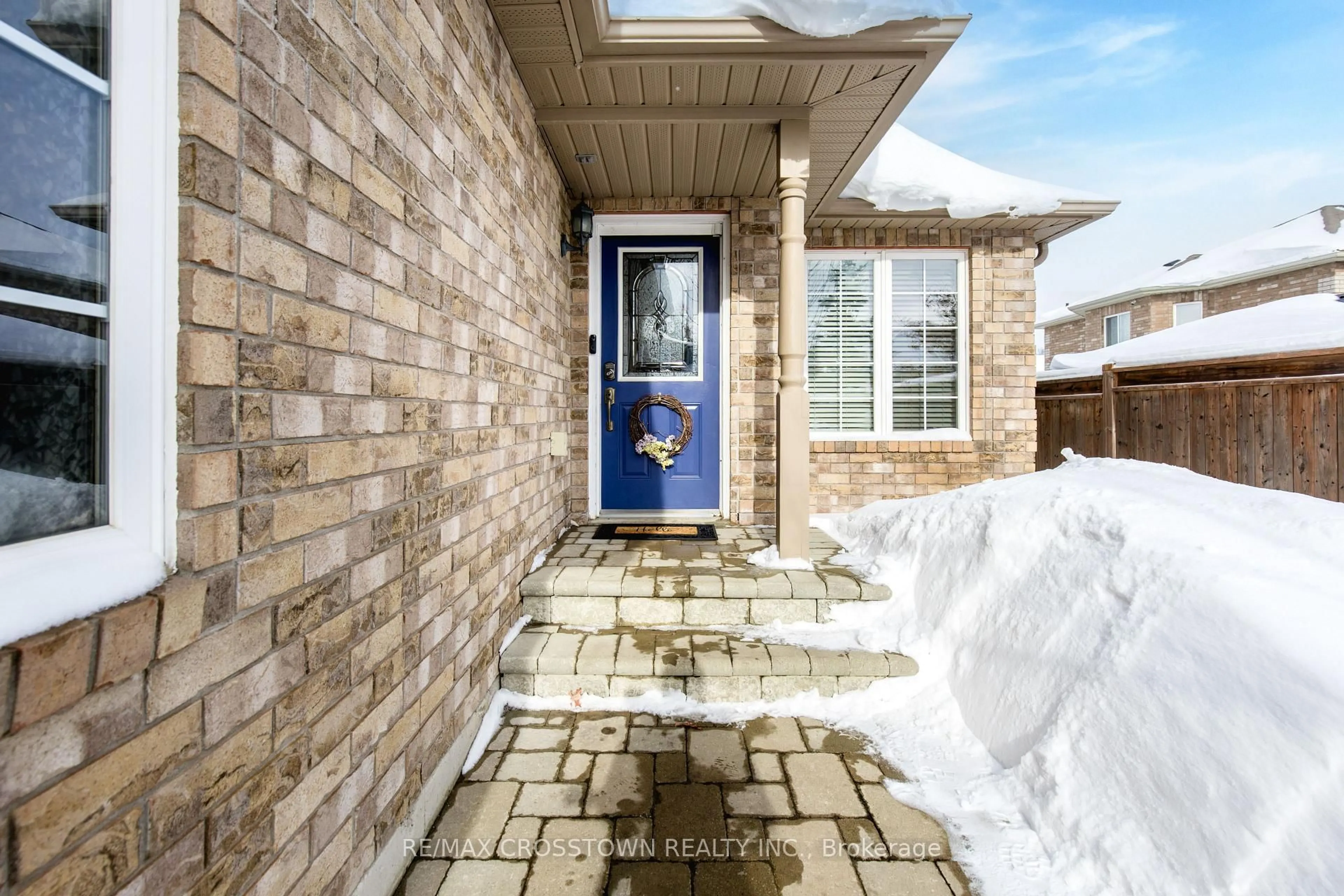 Unknown for 2237 Sproule St, Innisfil Ontario L9S 0E2