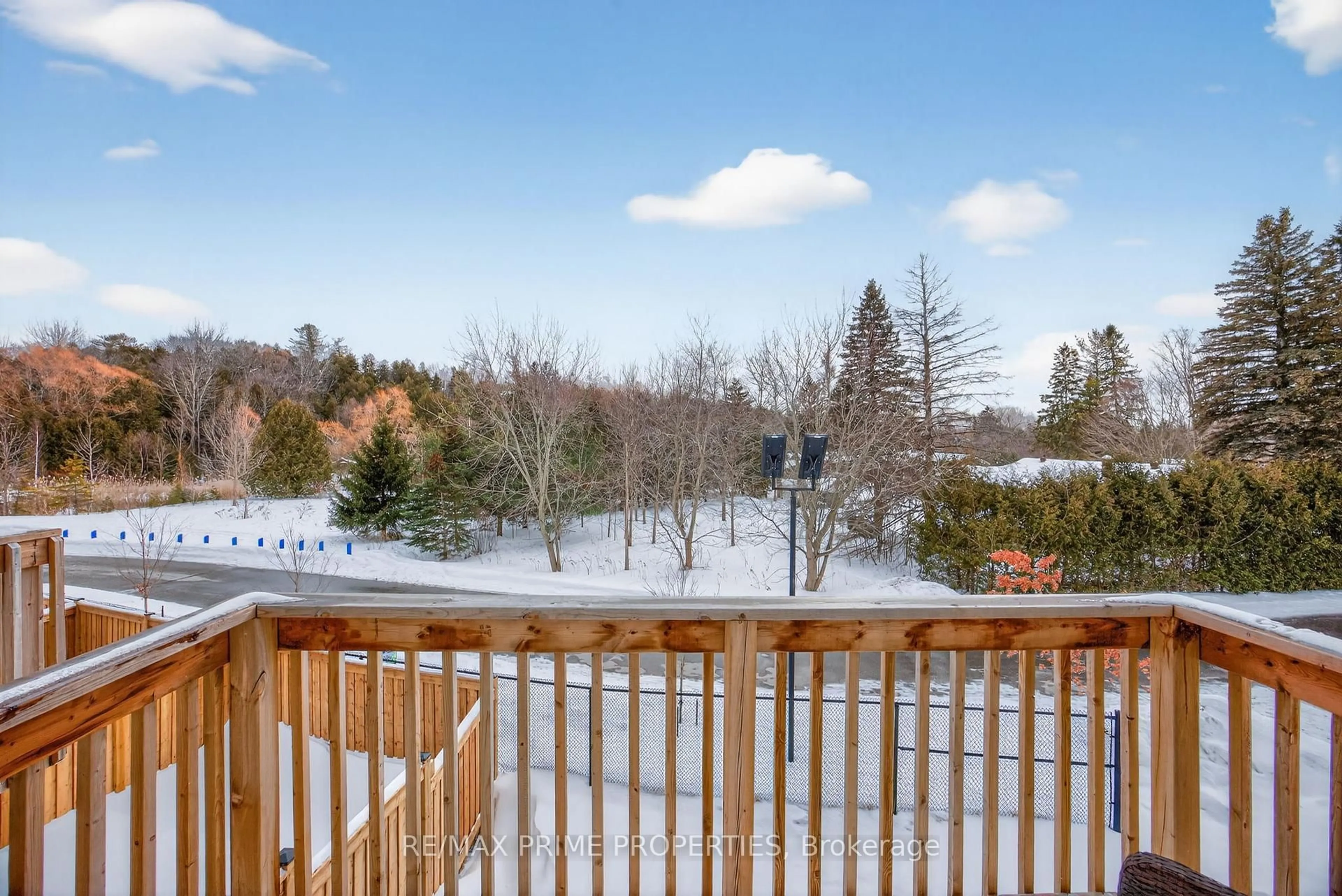 Patio, water/lake/river/ocean view for 106 Lyall Stokes Circ, East Gwillimbury Ontario L0G 1M0