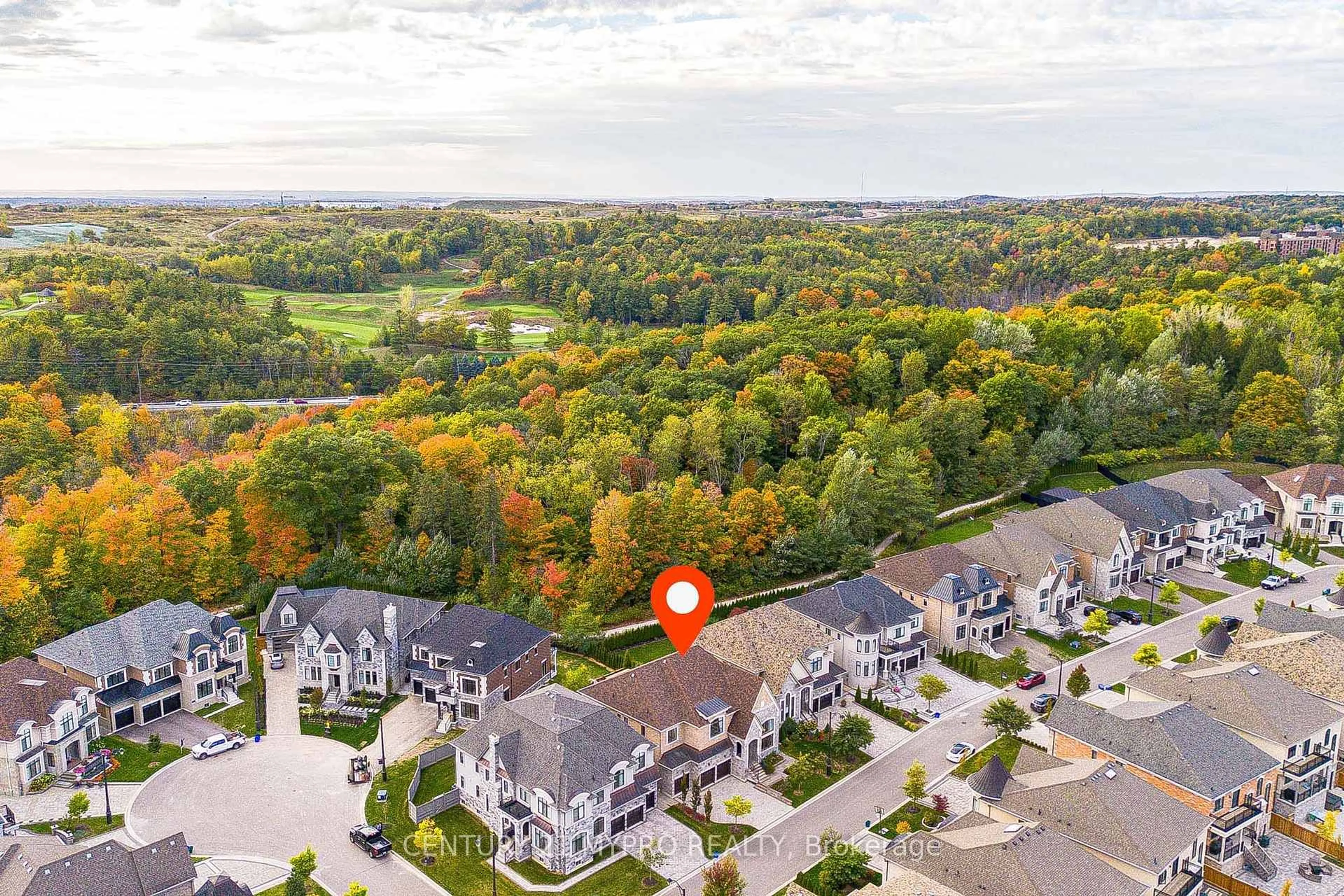 A pic from outside/outdoor area/front of a property/back of a property/a pic from drone, unknown for 140 Lady Jessica Dr, Vaughan Ontario L6A 4Z7