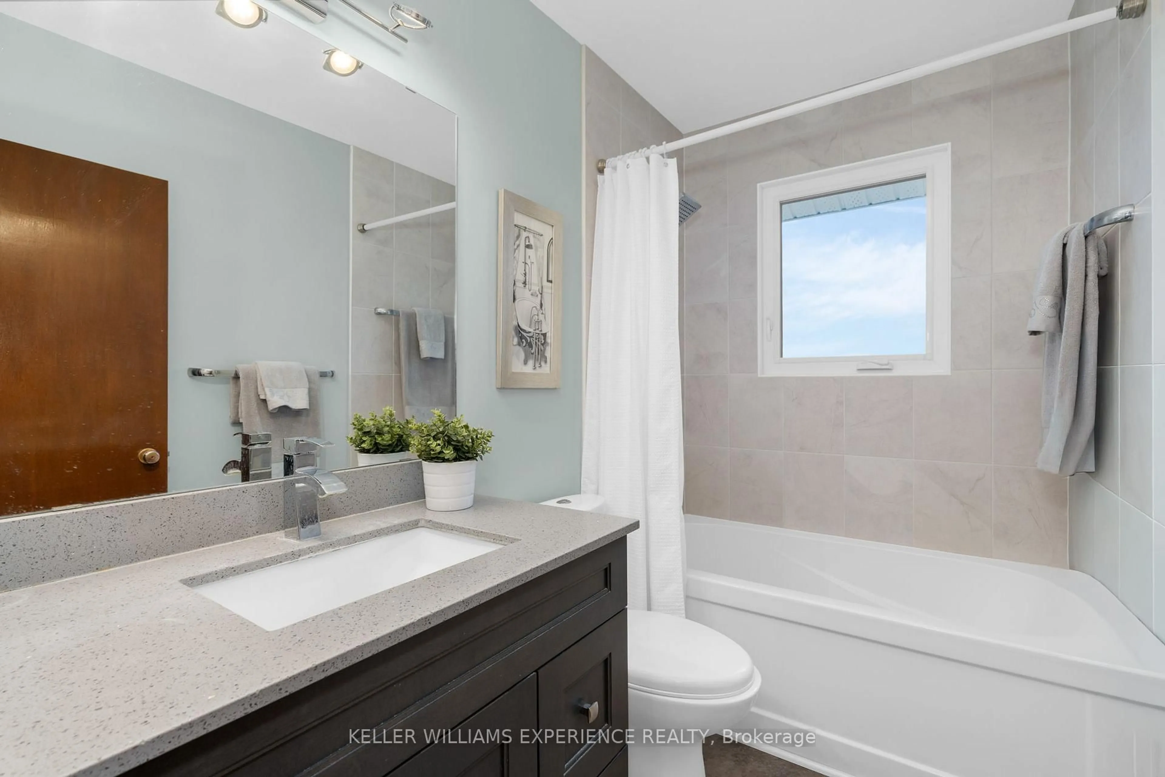 Contemporary bathroom, ceramic/tile floor for 5628 County Rd 27 Rd, Essa Ontario L0L 1L0