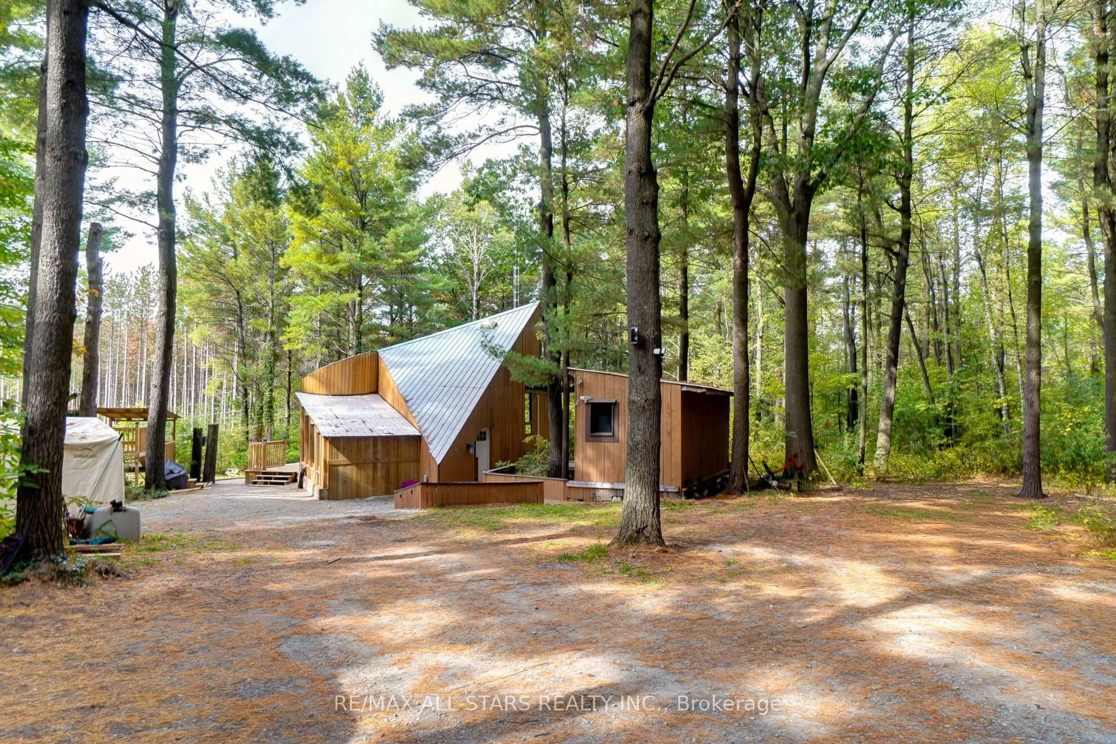 Home with brick exterior material, unknown for S695 Durham Rd 13 Rd, Brock Ontario L0C 1H0