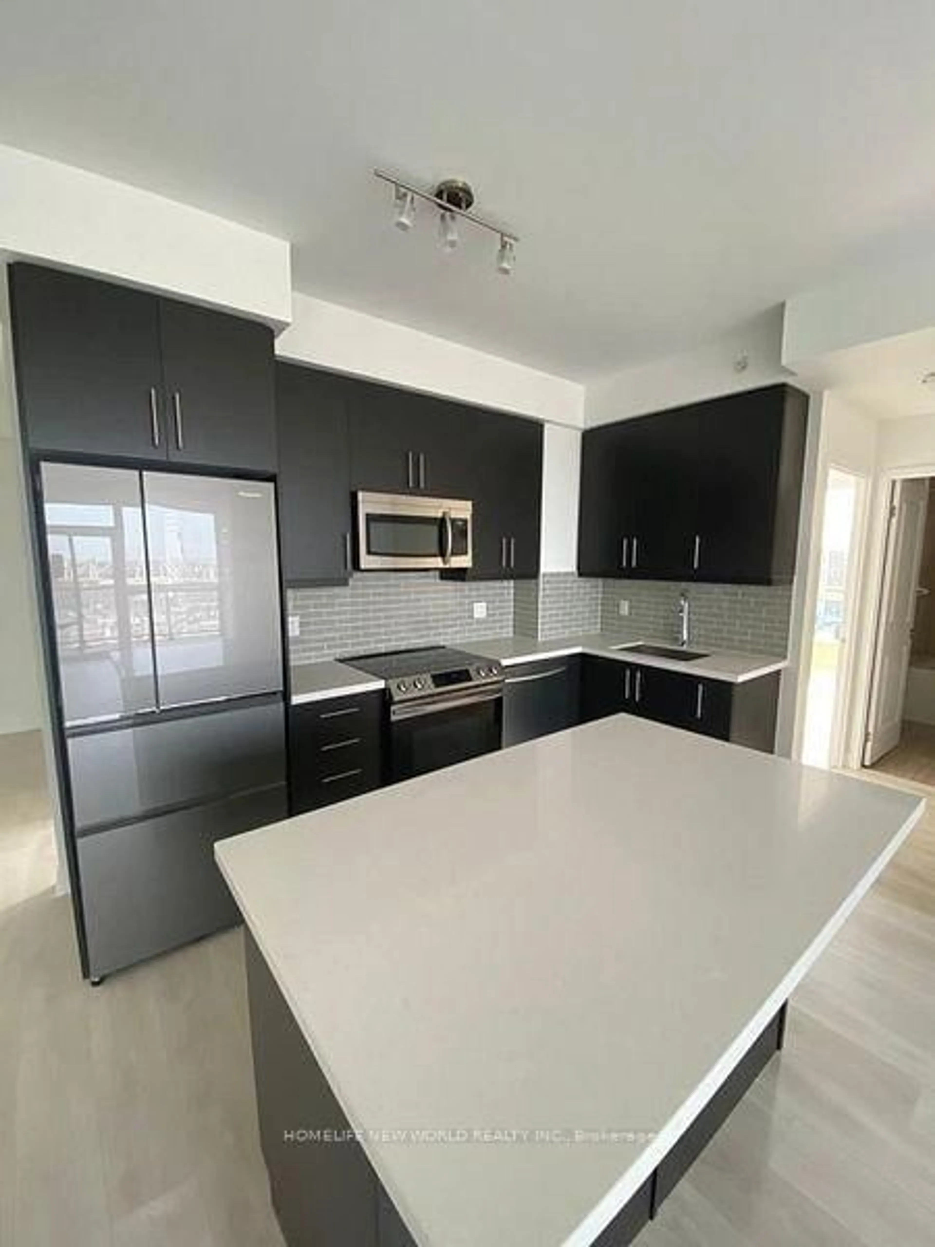 Unknown for 75 Oneida Cres #1210, Richmond Hill Ontario L4B 0H3