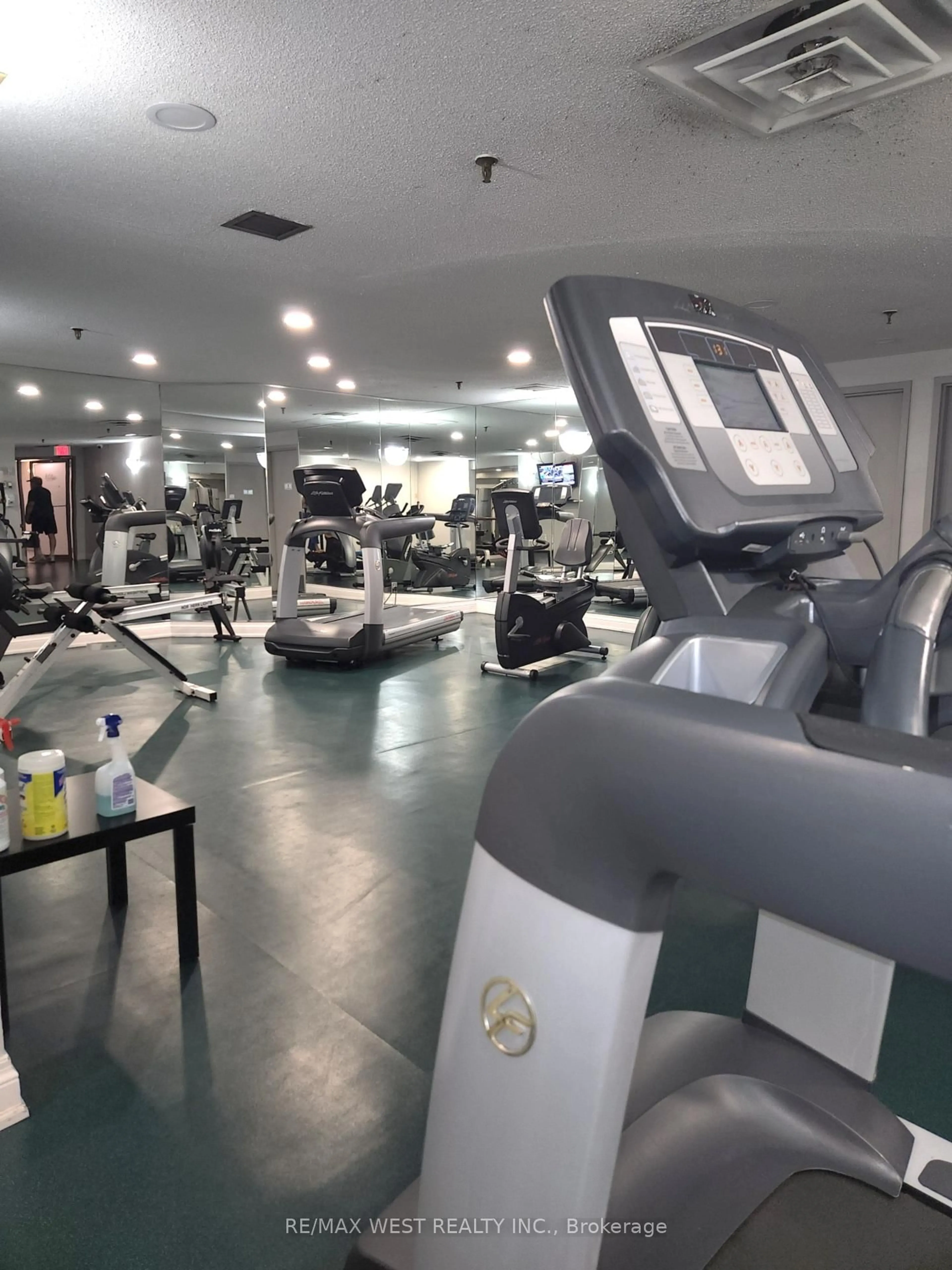 Gym or fitness room for 309 Major Mackenzie Dr #513, Richmond Hill Ontario L4C 9V5