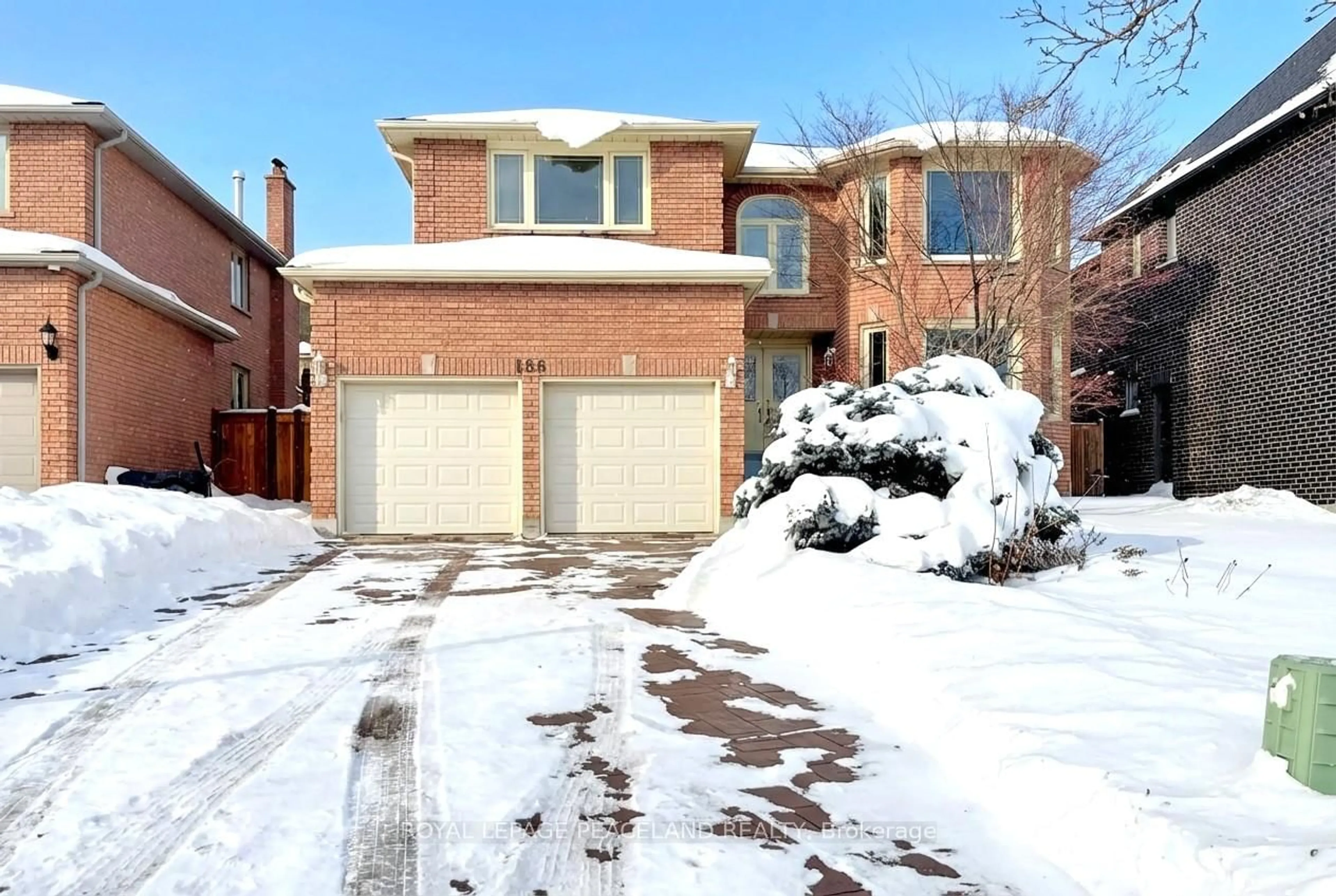 Home with brick exterior material, street for 186 Marsi Rd, Richmond Hill Ontario L4C 5S8
