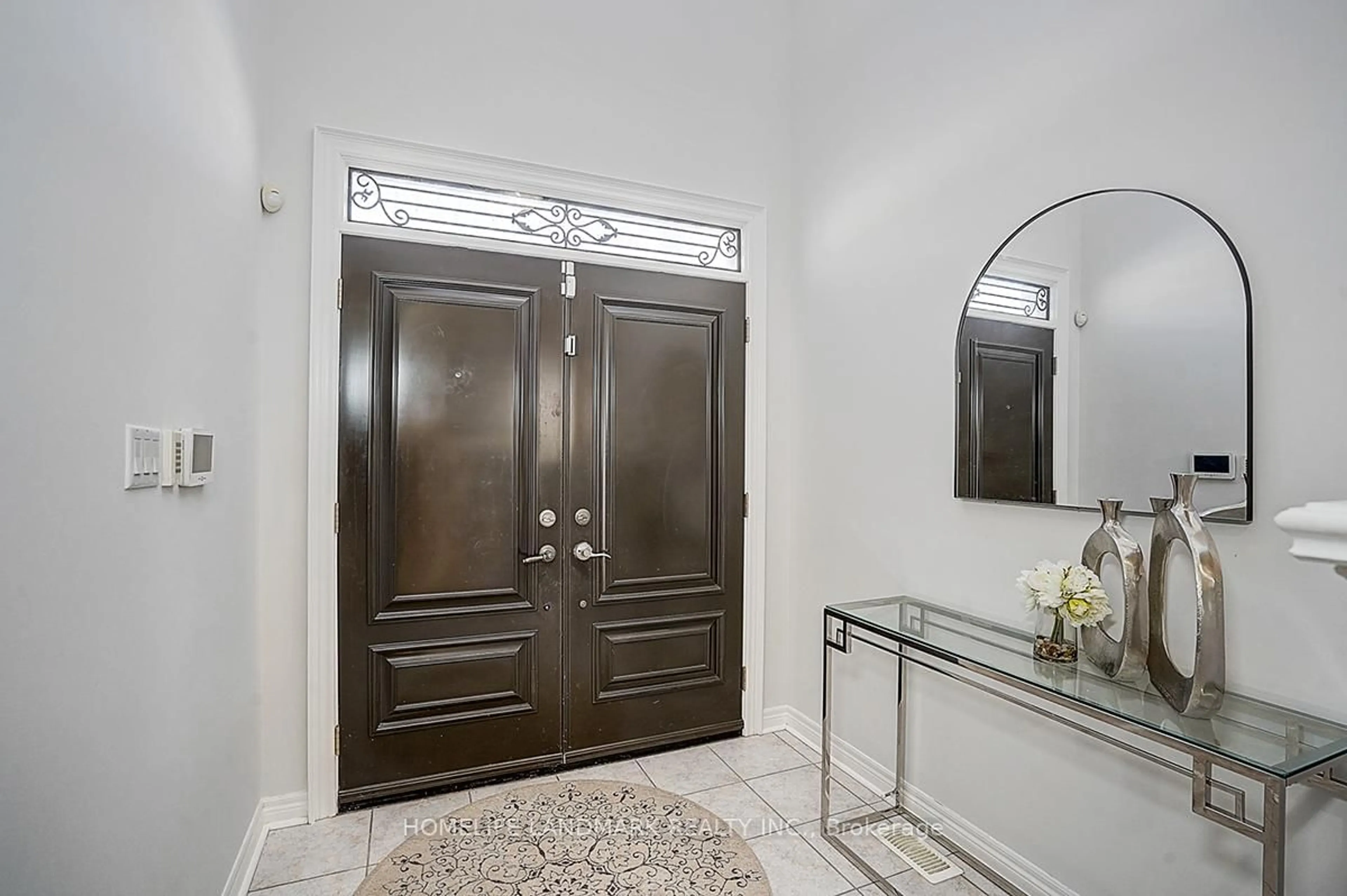 Indoor entryway for 87 Castlemore Ave, Markham Ontario L6C 2P7