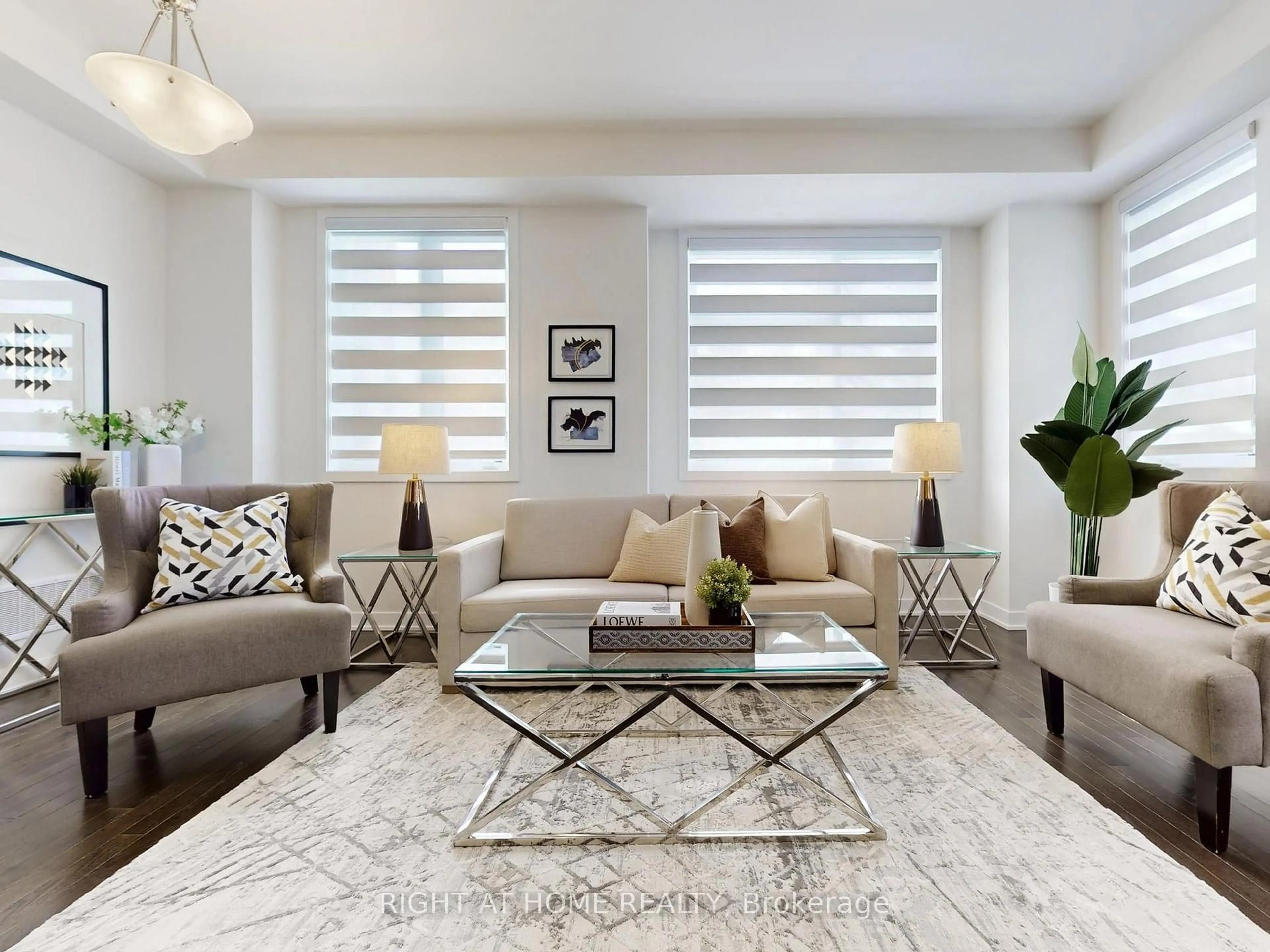 Living room with furniture, unknown for 154 Anna Russell Way, Markham Ontario L3R 3X3