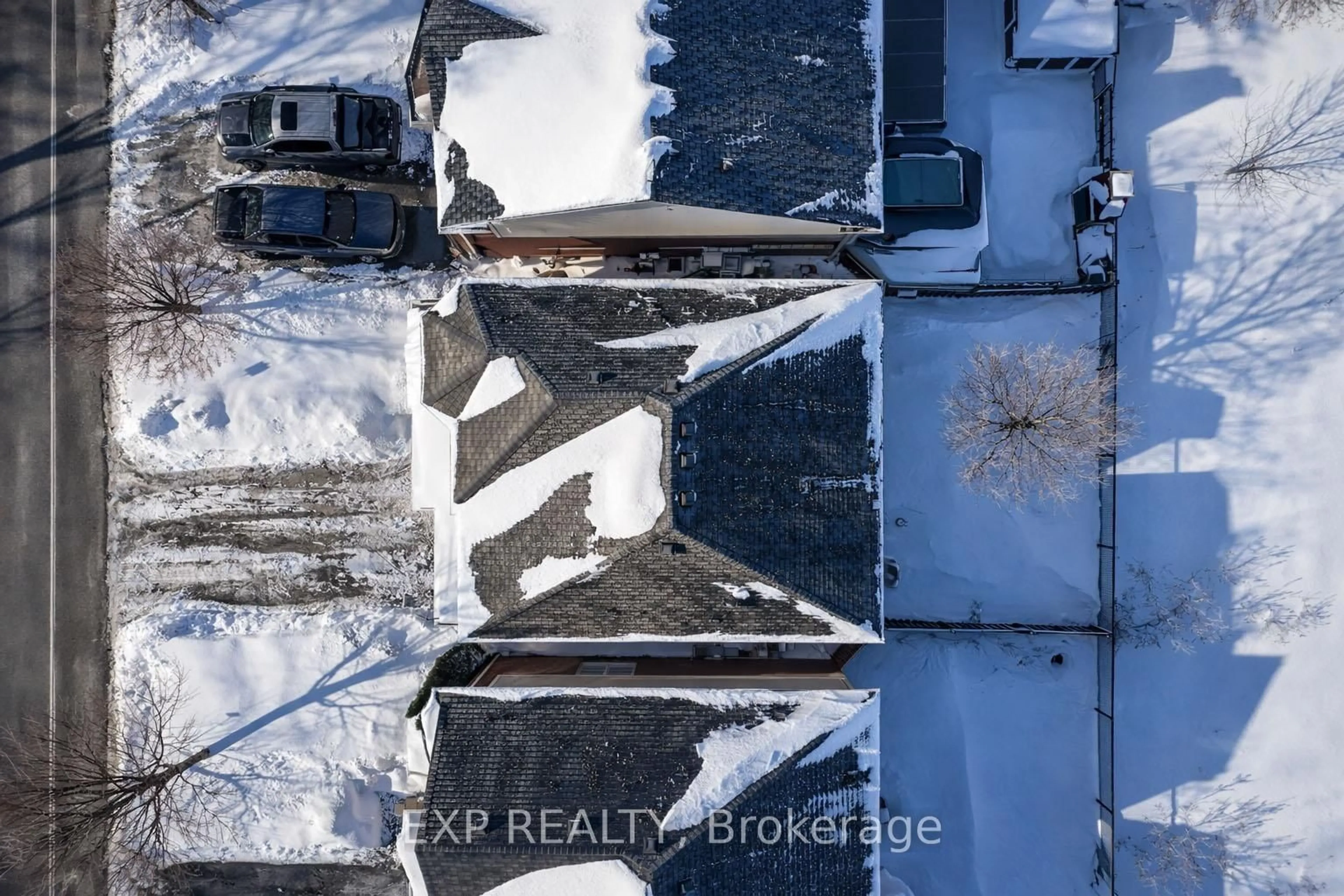 A pic from outside/outdoor area/front of a property/back of a property/a pic from drone, street for 38 John W Taylor Ave, New Tecumseth Ontario L9R 0B6