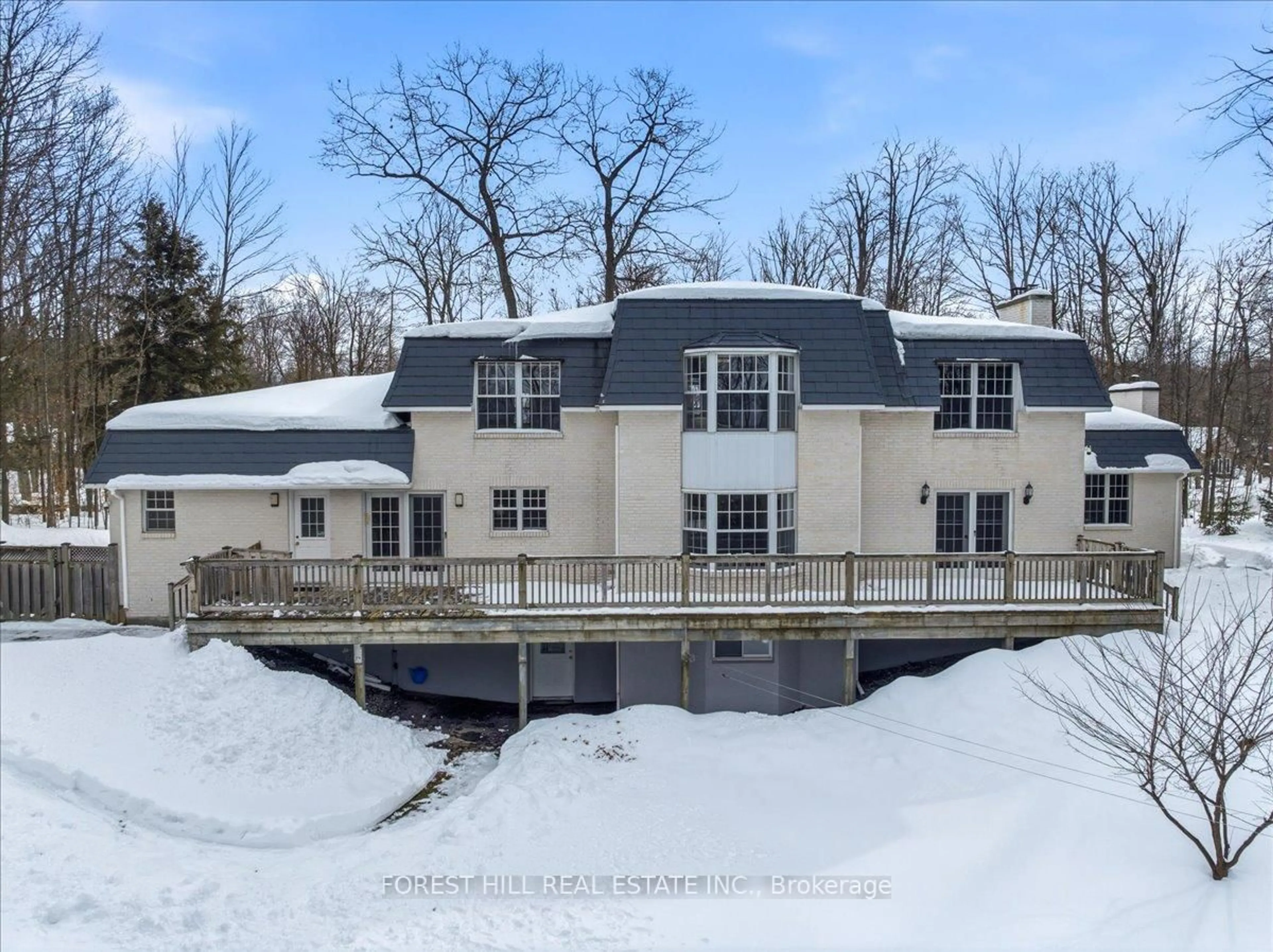 A pic from outside/outdoor area/front of a property/back of a property/a pic from drone, unknown for 1836 Quantz Cres, Innisfil Ontario L9S 1X2