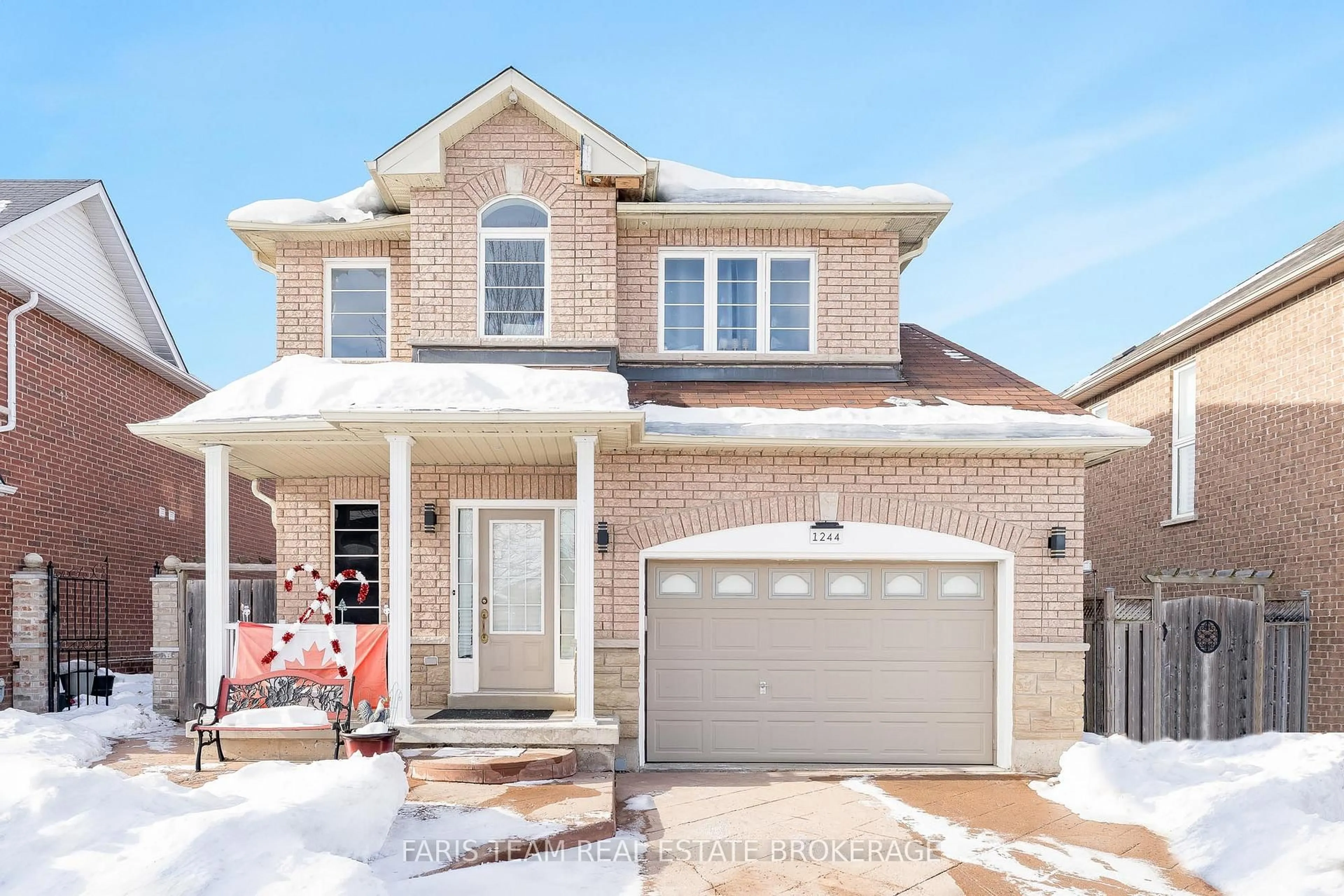 Home with brick exterior material, street for 1244 Mary-Lou St, Innisfil Ontario L9S 0E5