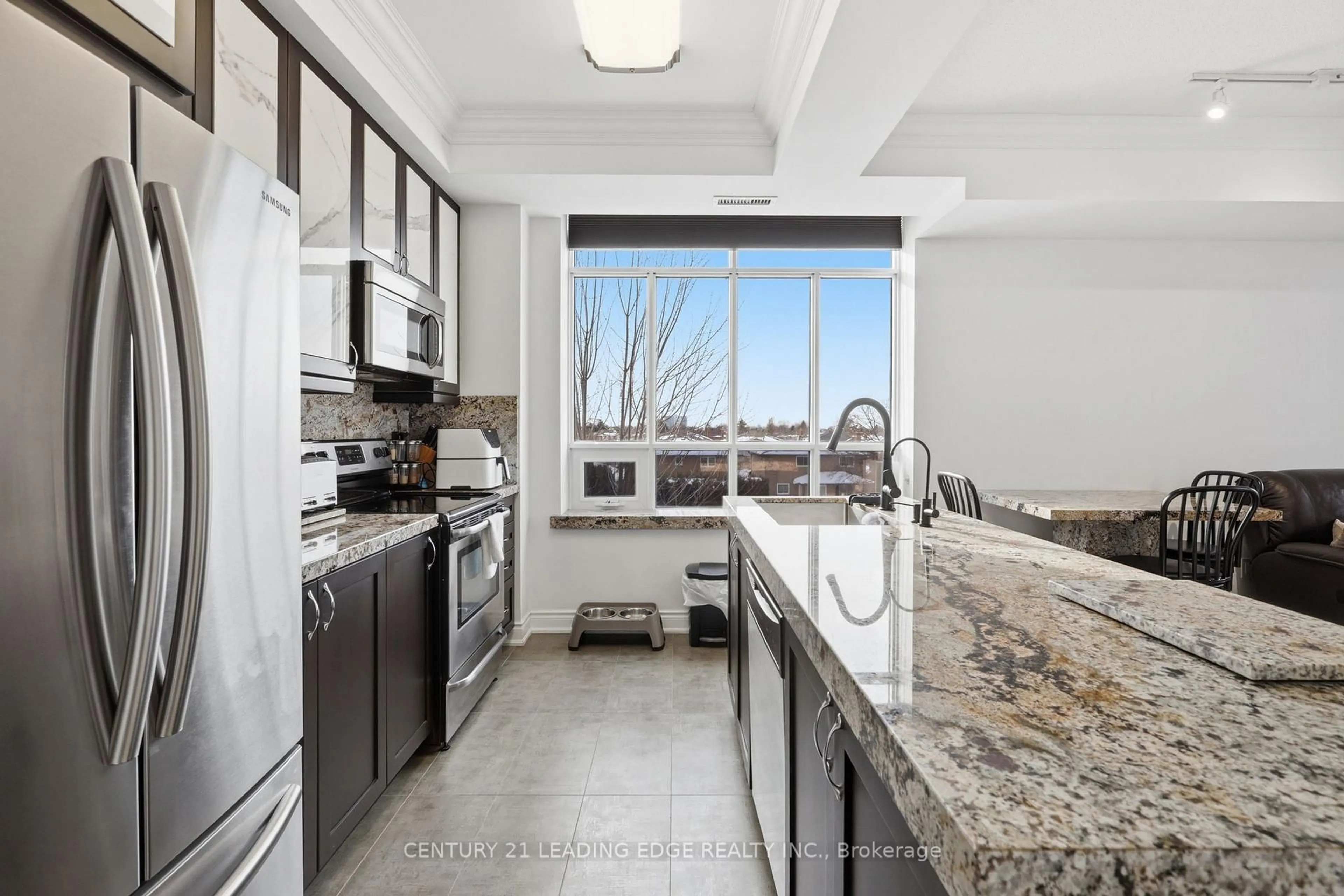 Unknown for 2396 MAJOR MACKENZIE Dr #324, Vaughan Ontario L6A 4Y1