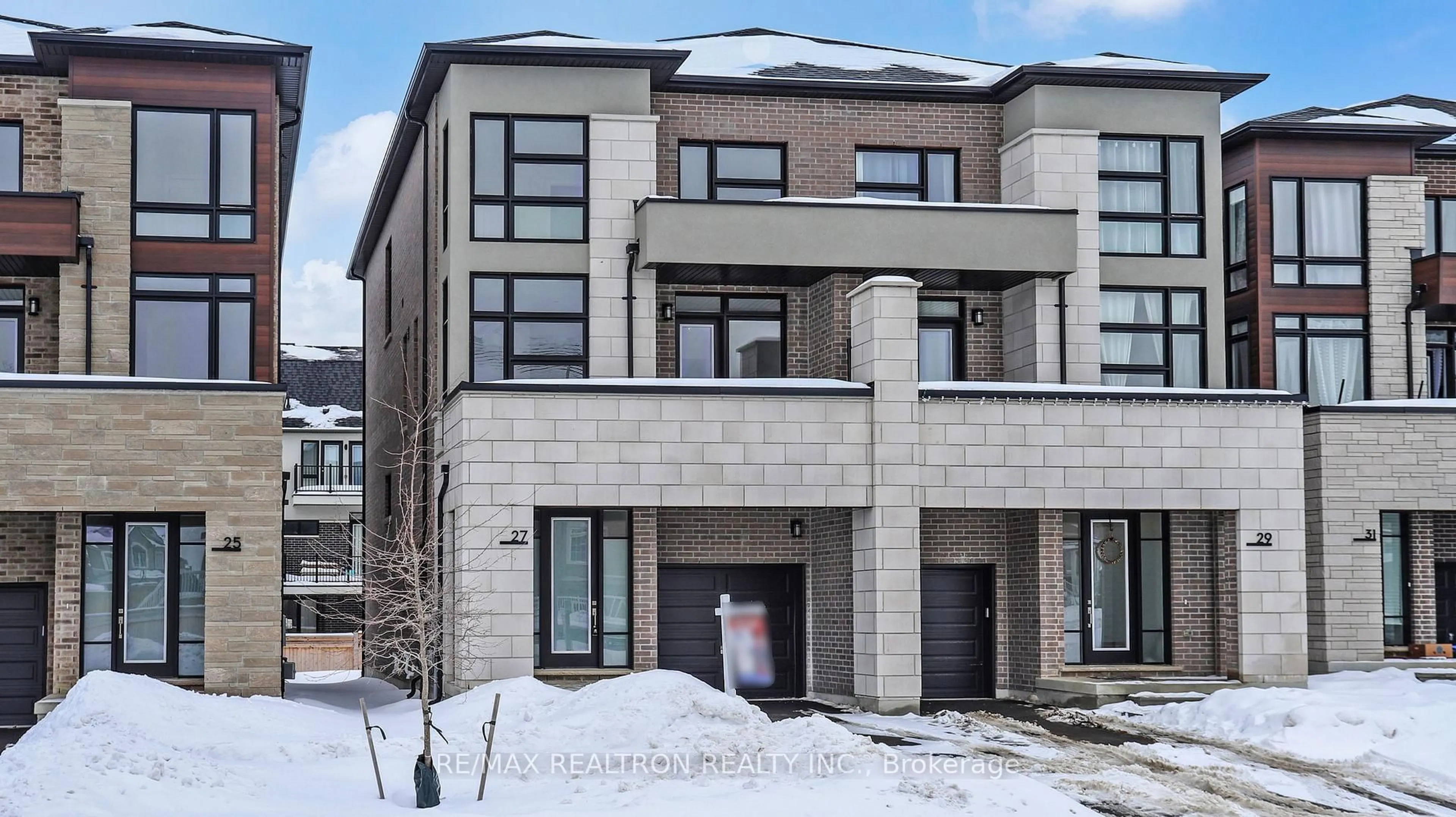 Home with brick exterior material, street for 27 Seguin St, Richmond Hill Ontario L4E 1L8