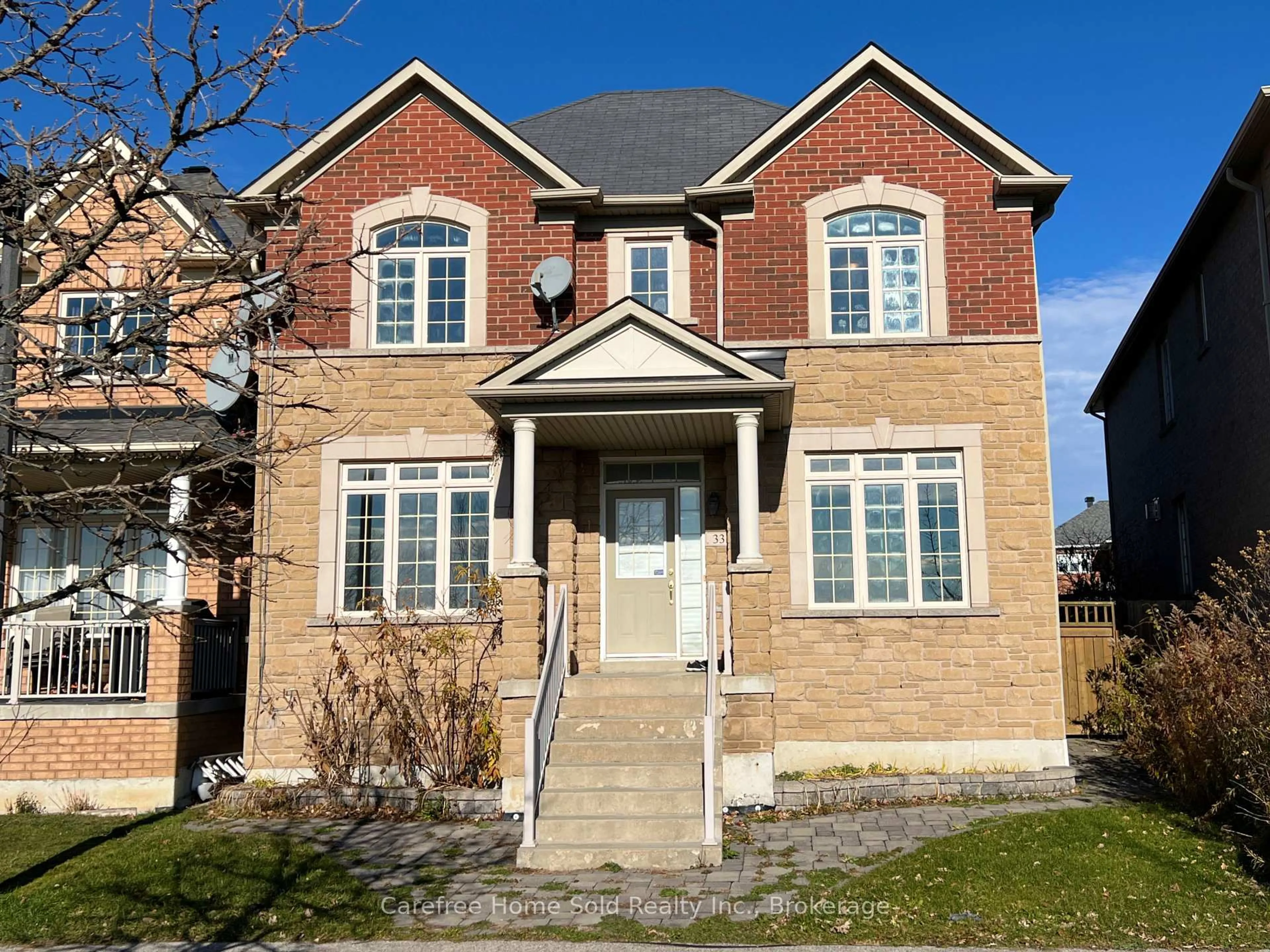 Home with brick exterior material, street for 33 Oakmoor Lane, Markham Ontario L6B 0P1