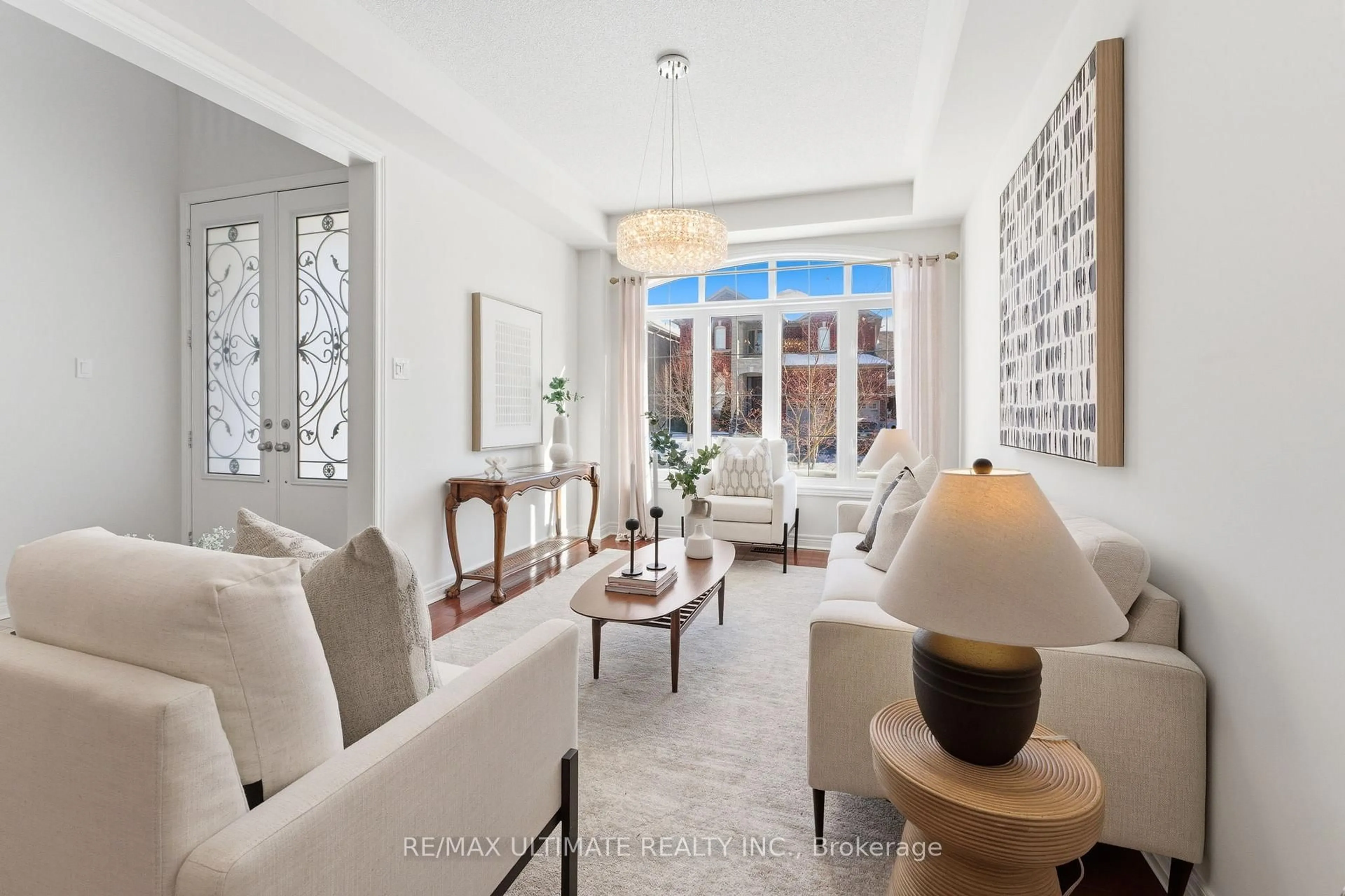 Unknown for 417 Kwapis Blvd, Newmarket Ontario L3X 3H5